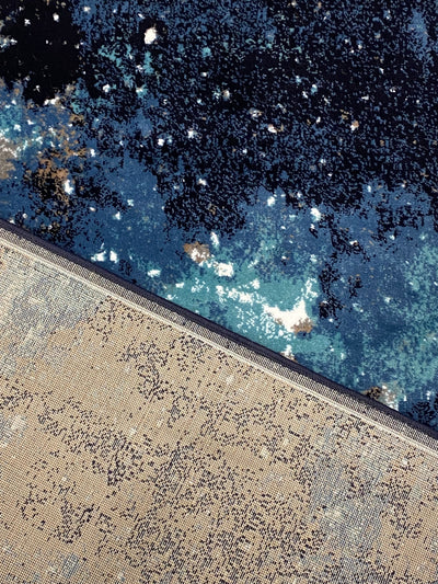 MODERN POLYPROPYLENE RUG