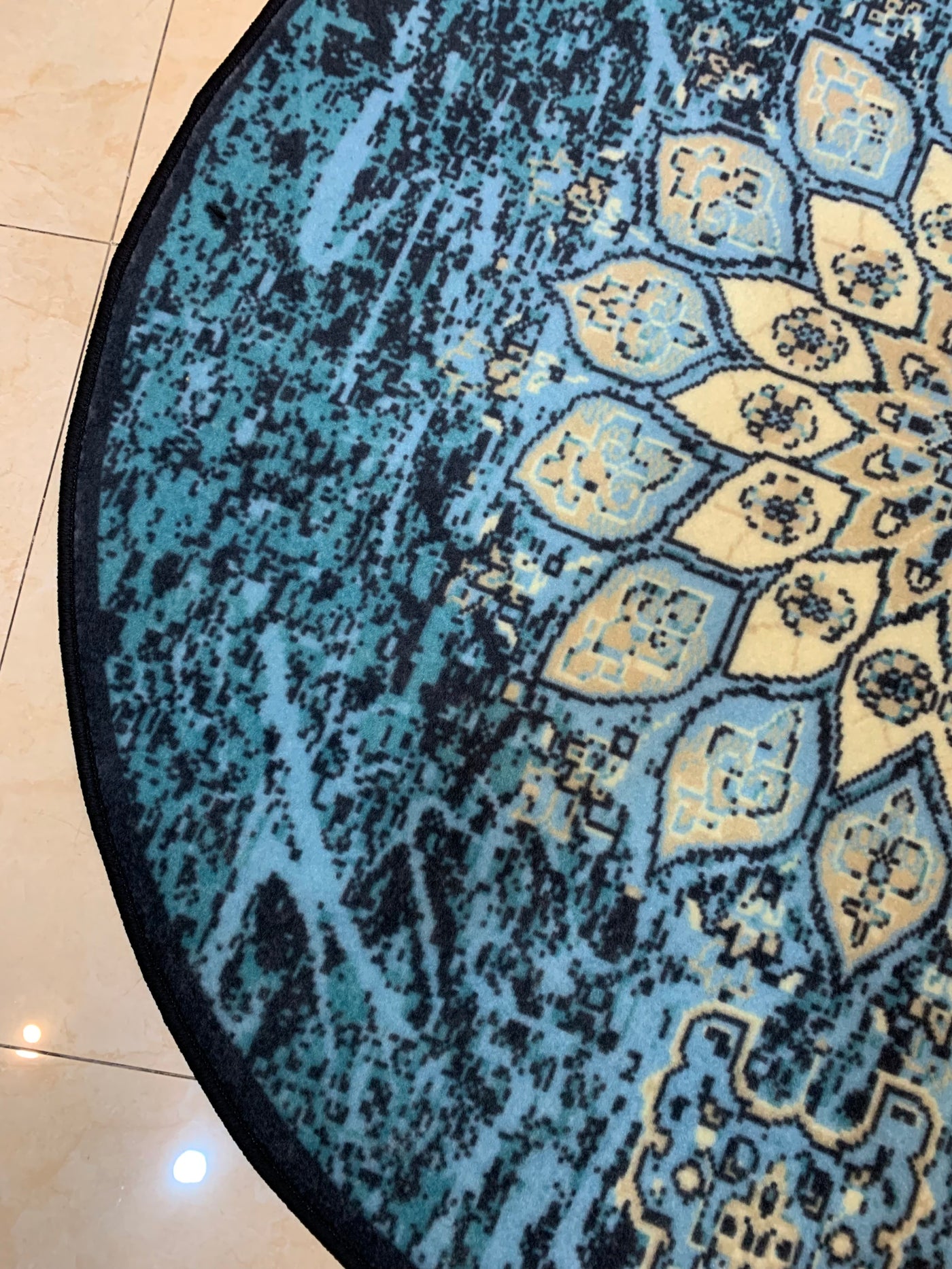 TRADITIONAL PRINT ROUND RUG