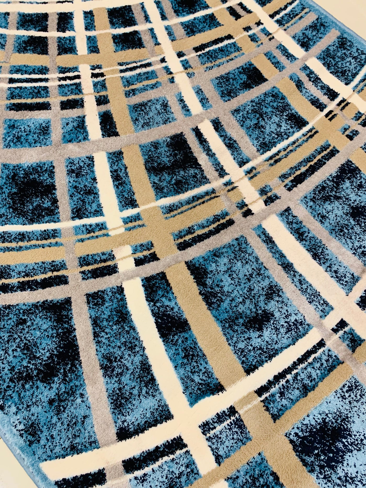 SUPER-SOFT MODERN POLYPROPYLENE YARN RUG (Article#F721)