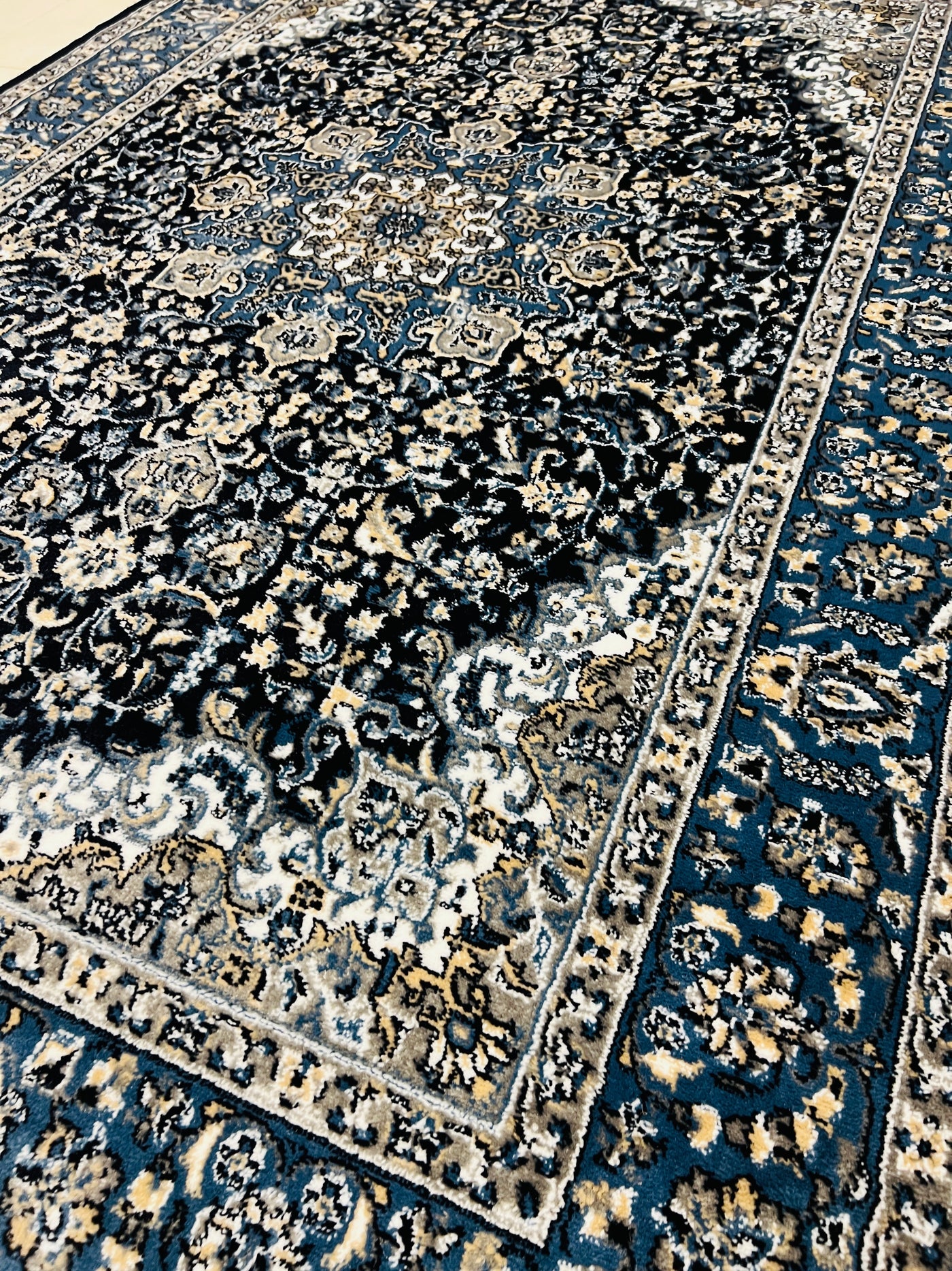 POLYPROPYLENE PERSIAN RUG PURE TURKISH YARN