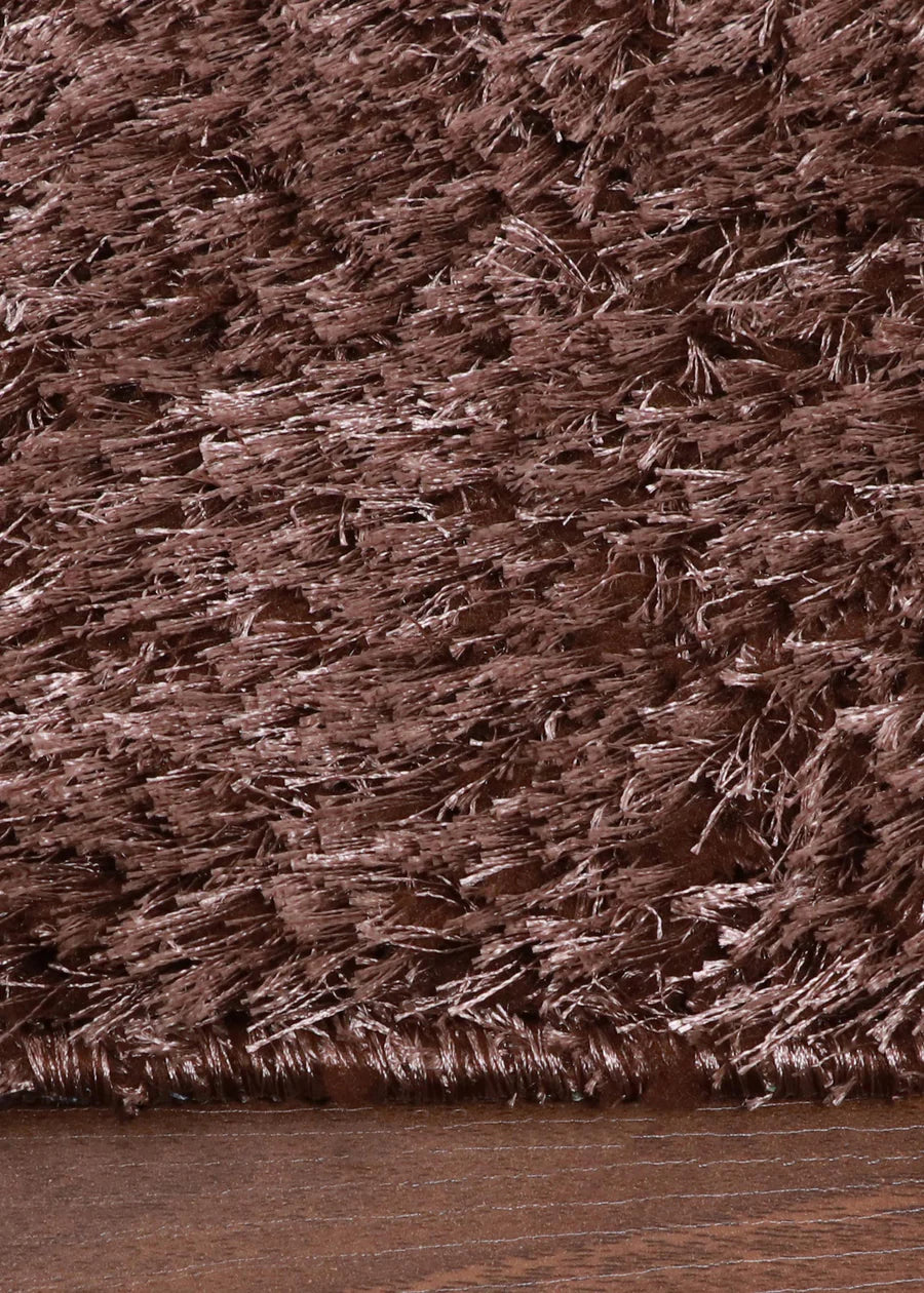 IMPORTED BEIGE SHAGGY RUG