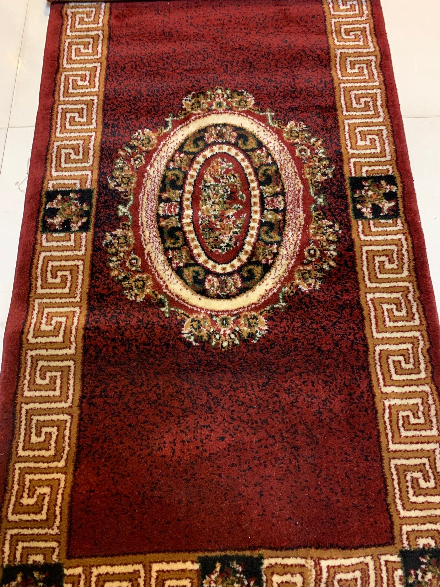 MODERN-POLYPROPYLENE RUNNER