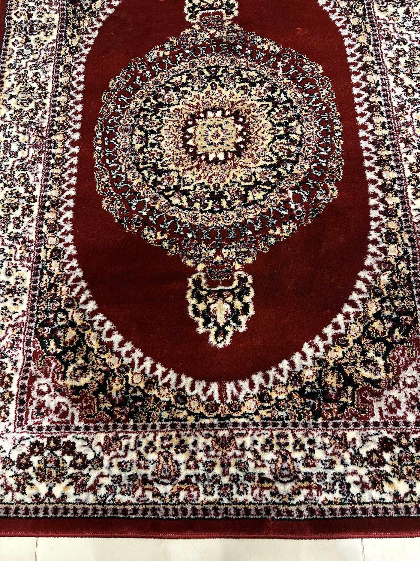 TRADITIONAL-POLYPROPYLENE YARN RUG