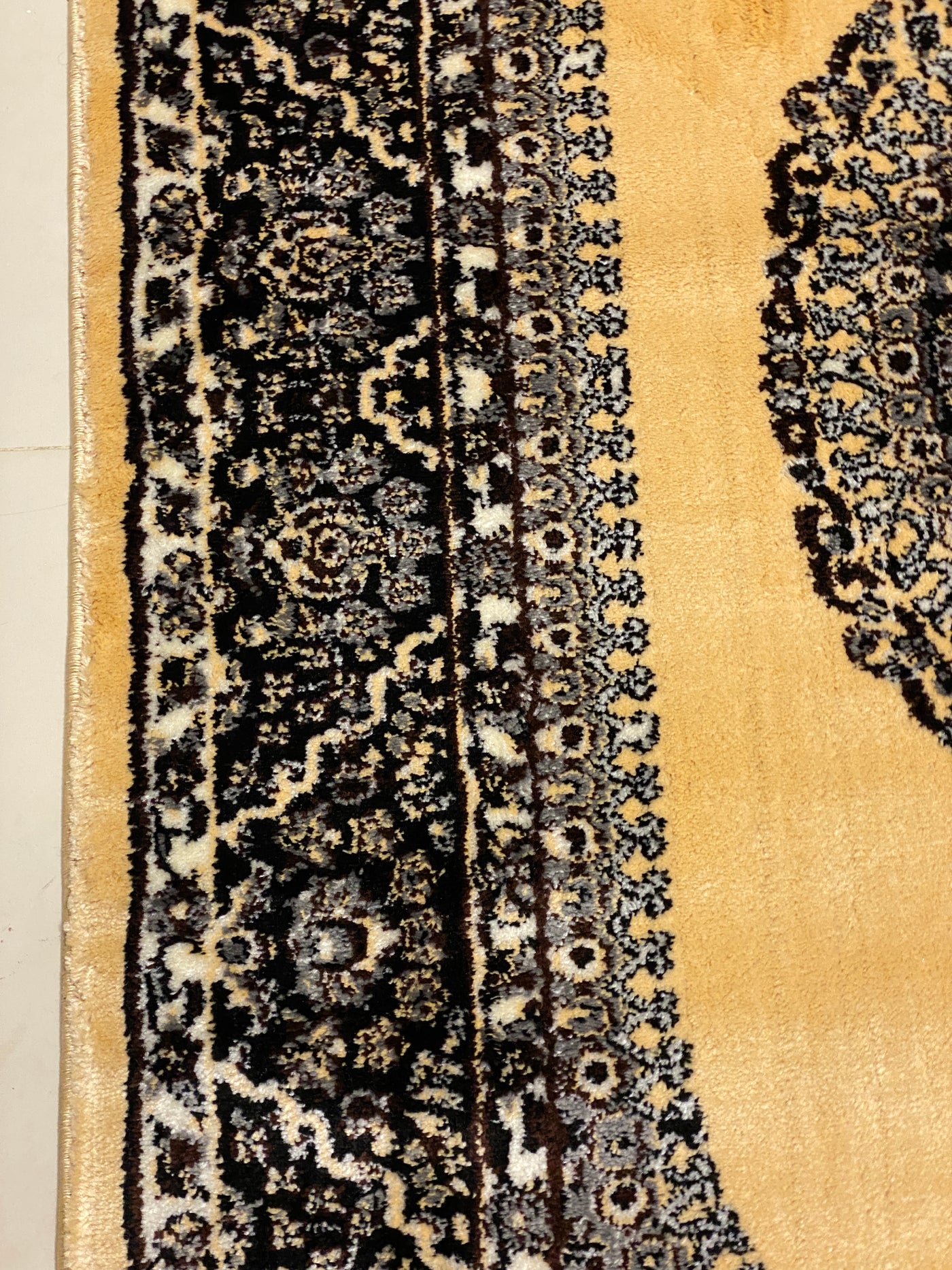 PERSIAN POLYPROPYLENE YARN RUG