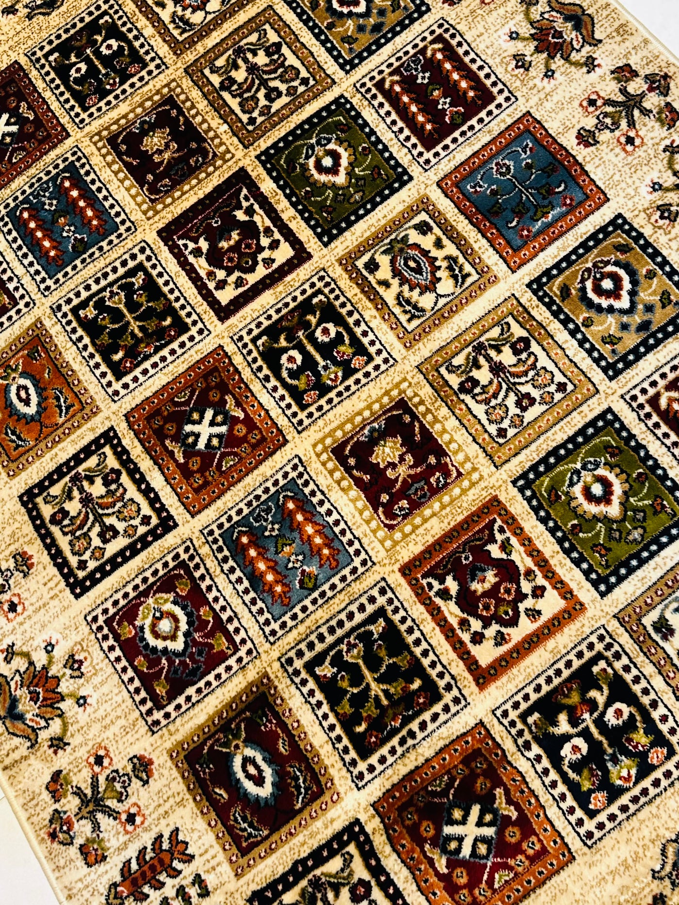 SUPER-SOFT GARNET MODERN DESIGN