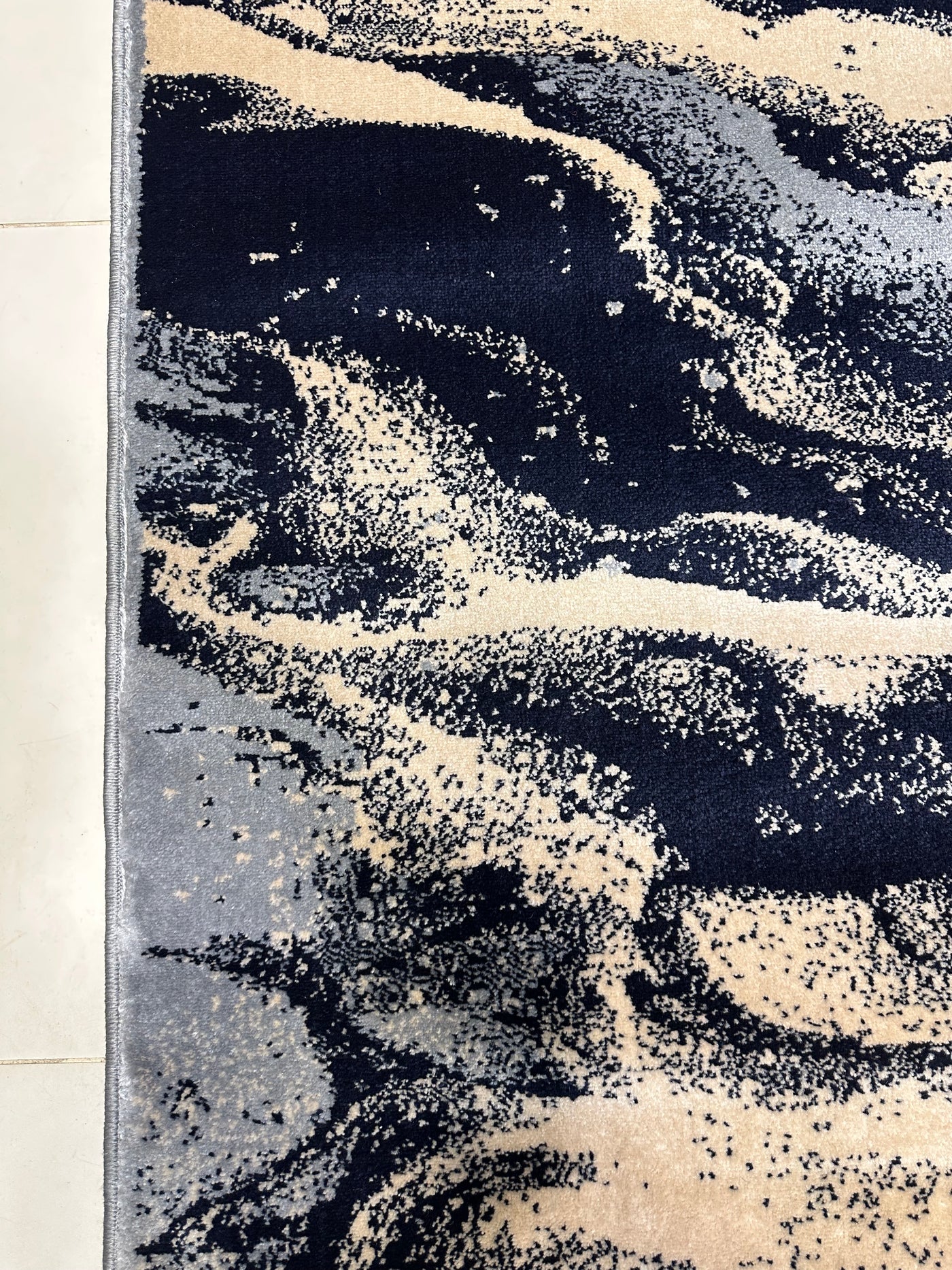 MODERN-POLYPROPYLENE YARN RUG