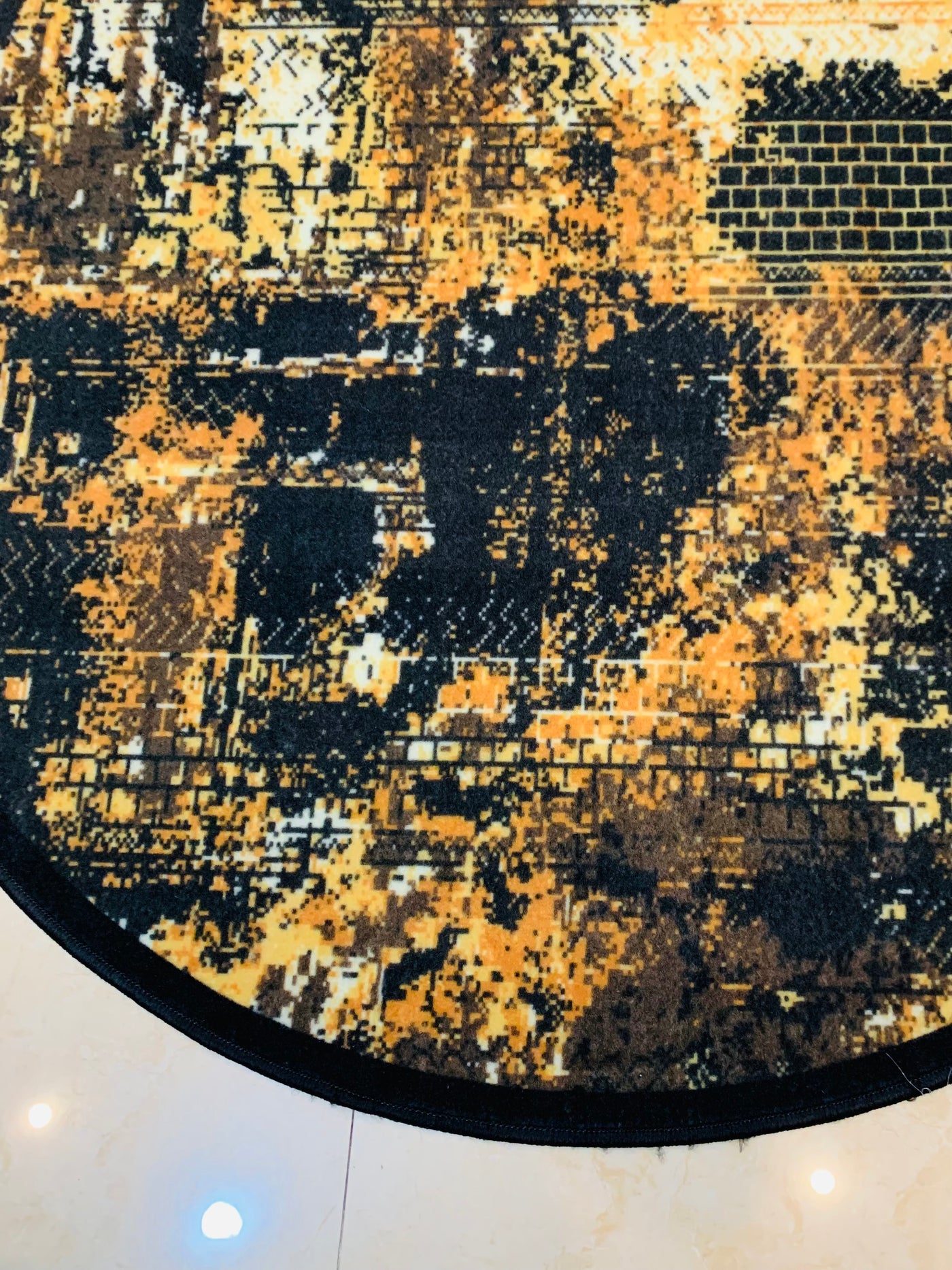 MODERN PRINT ROUND RUG
