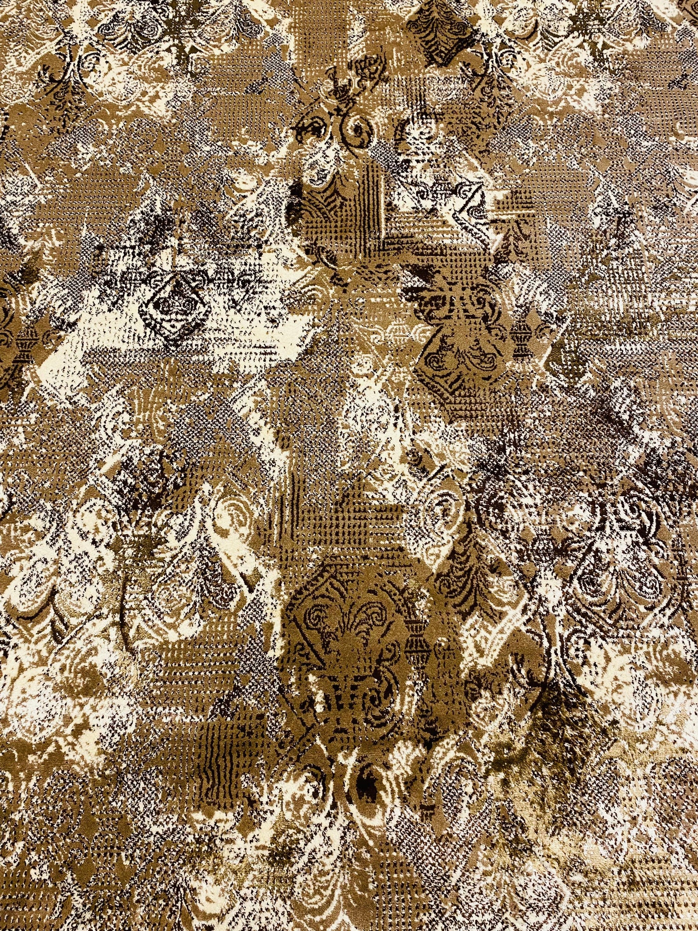 MODERN POLYPROPYLENE RUG