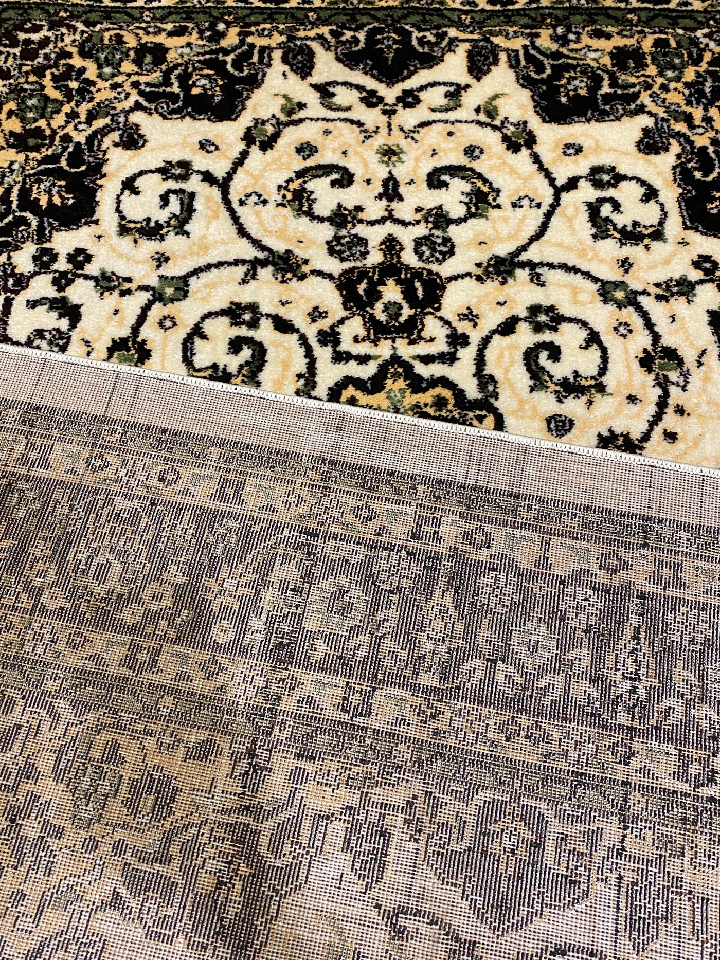 PERSIAN POLYPROPYLENE YARN RUG
