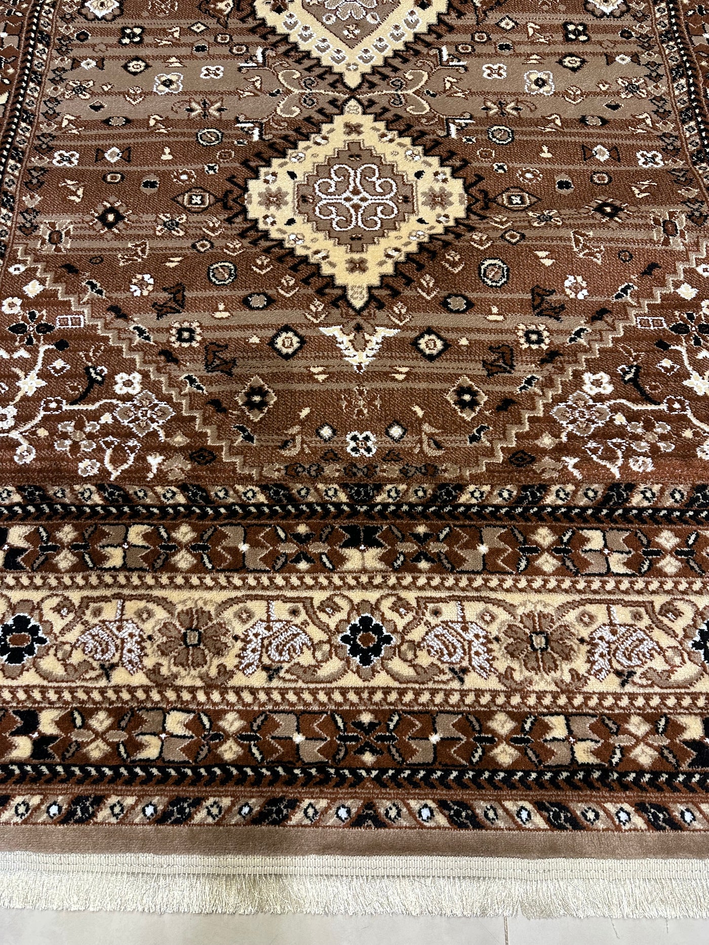 TRADITIONAL-POLYPROPYLENE YARN RUG