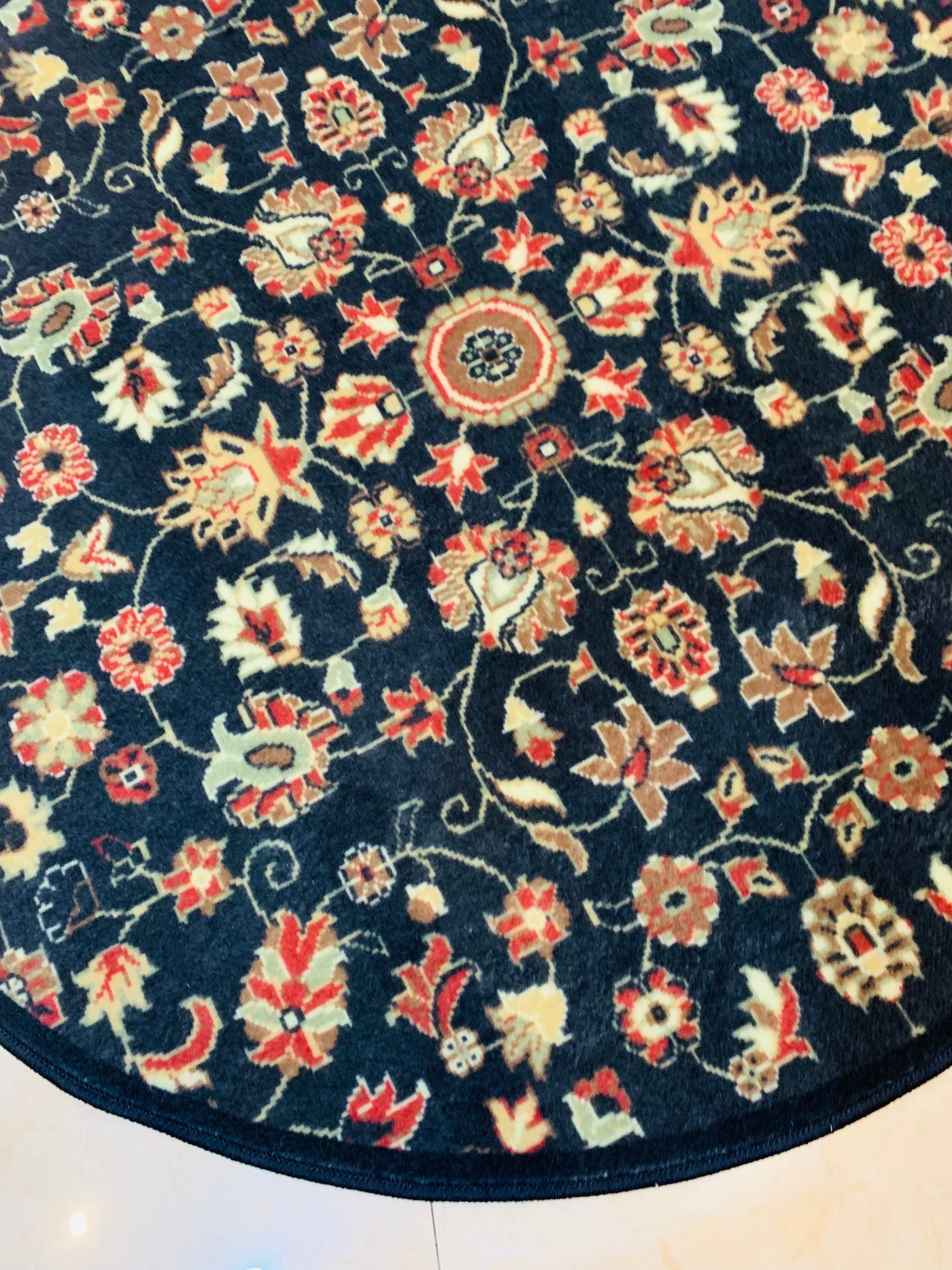 TRADITIONAL PRINT ROUND RUG