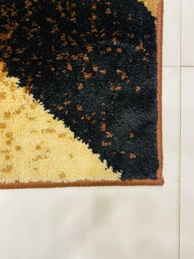 MODERN POLYPROPYLENE RUG