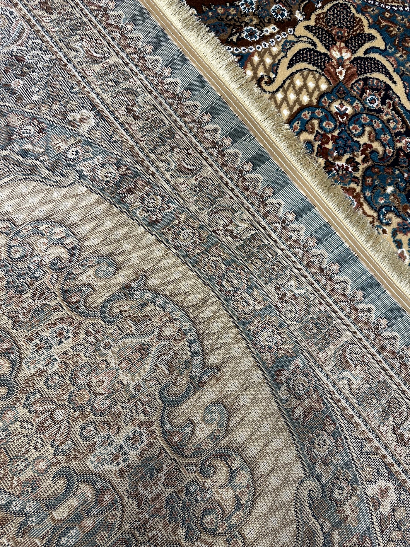 TRADITIONAL-POLYPROPYLENE YARN RUG