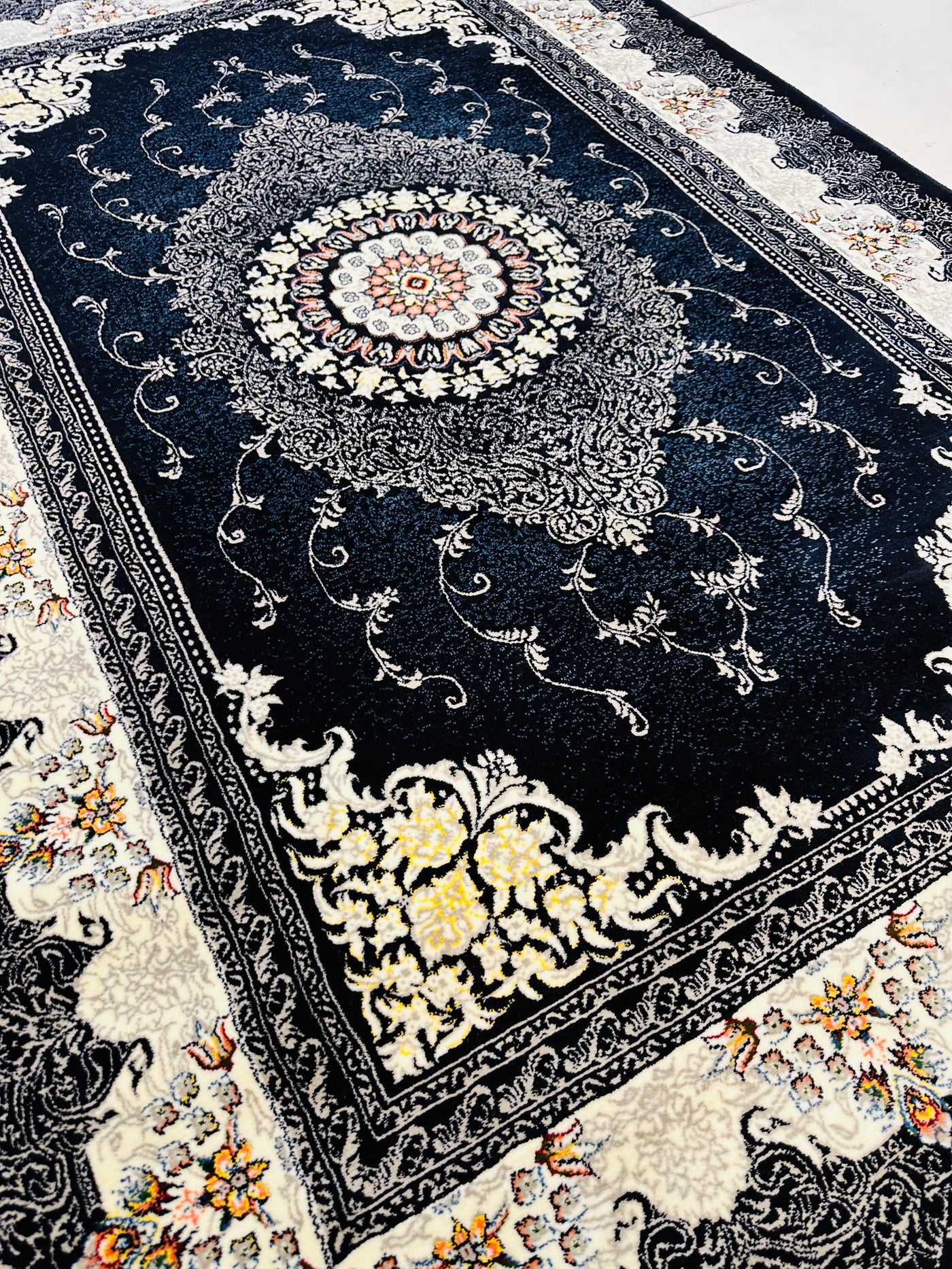 FINE PERSIAN IRANI RUG 1000 Reeds