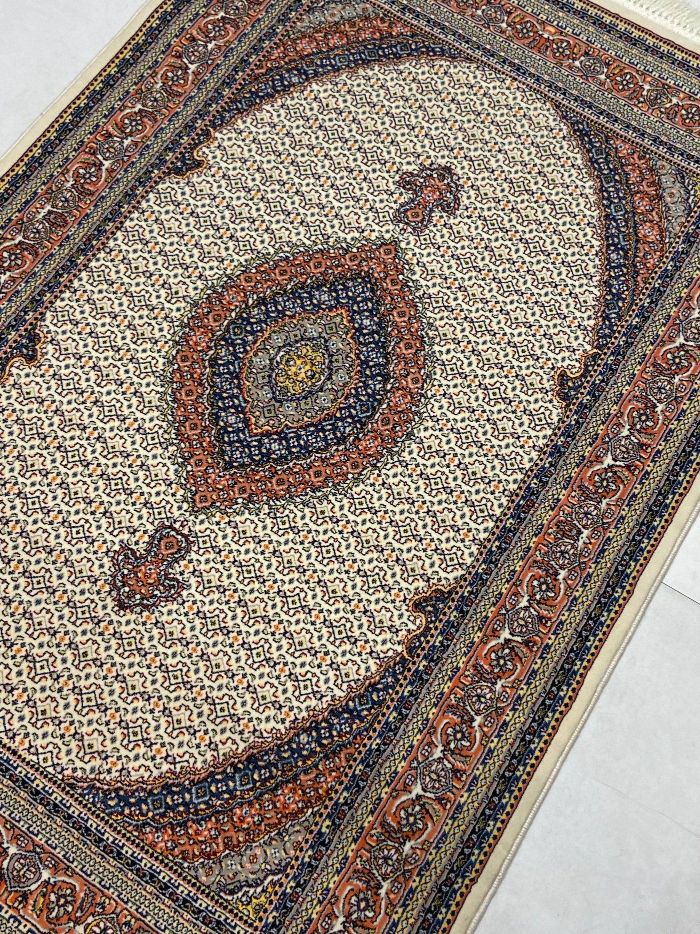 Irani Premium Persian Rug (1000 Reeds) 4x5.6Ft – zaincarpet.store