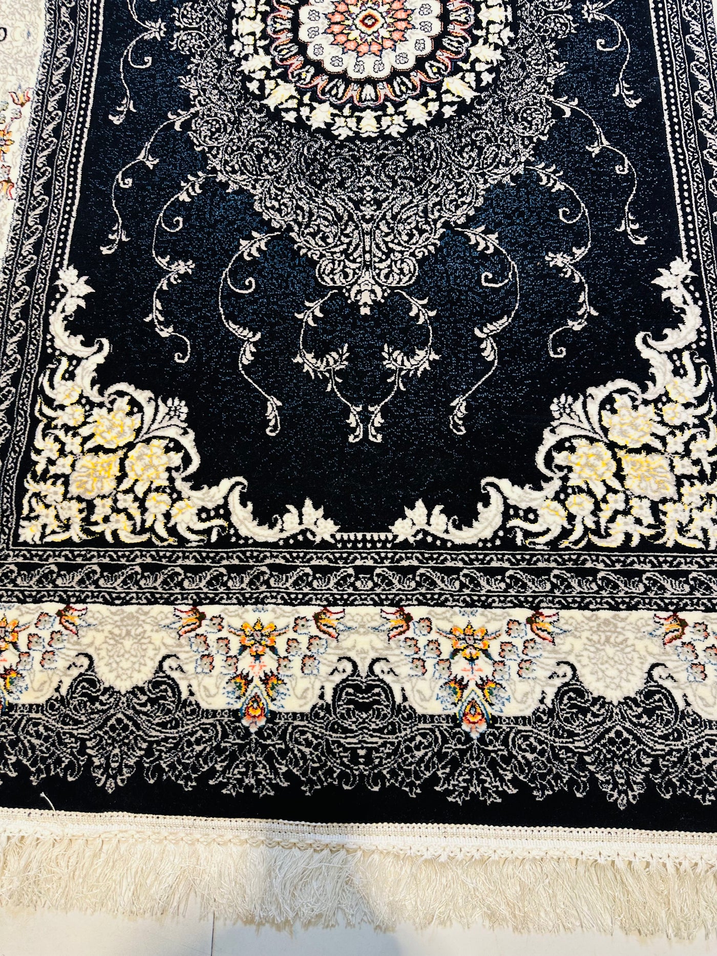 FINE PERSIAN IRANI RUG 1000 Reeds