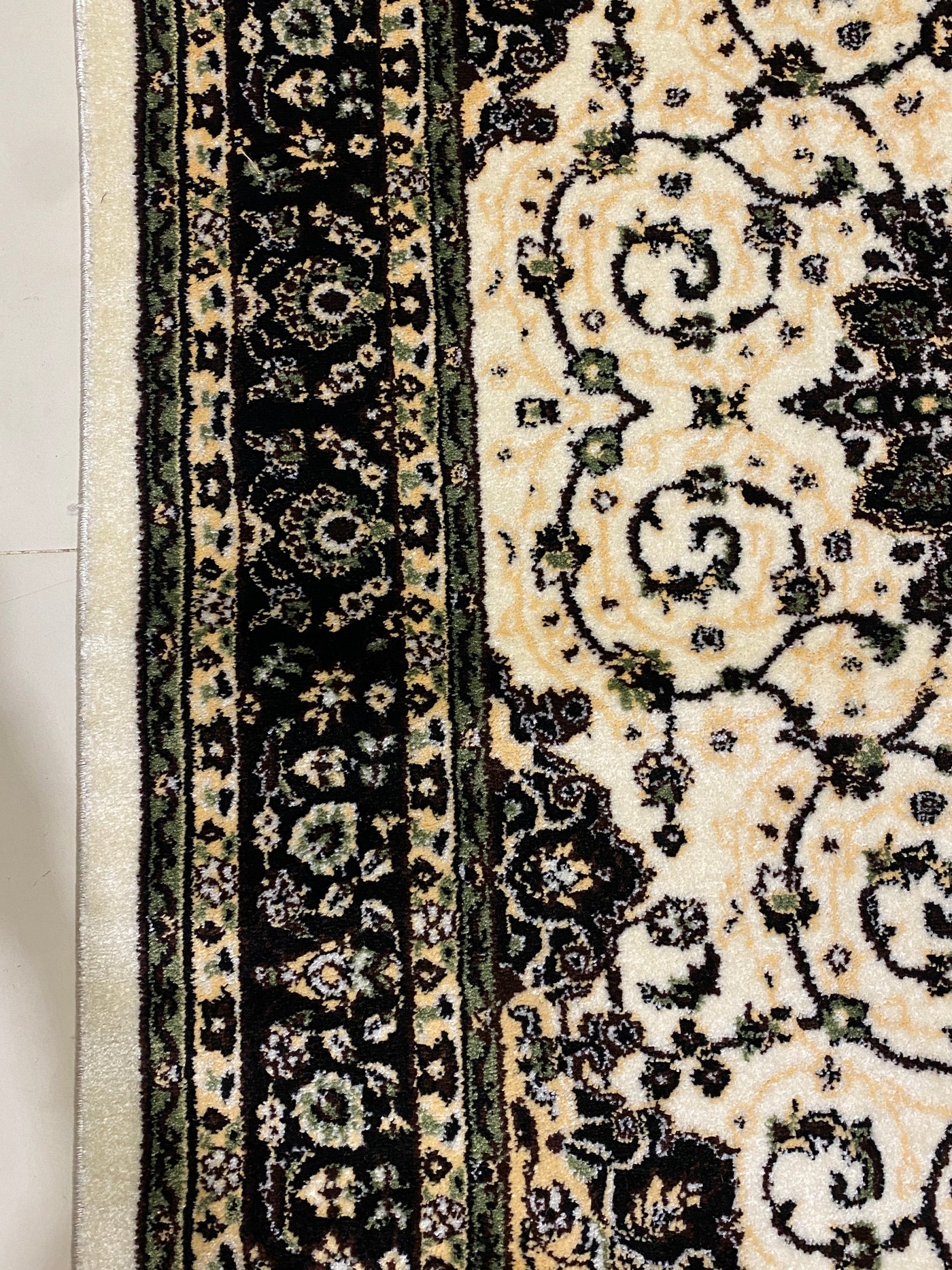 PERSIAN POLYPROPYLENE YARN RUG