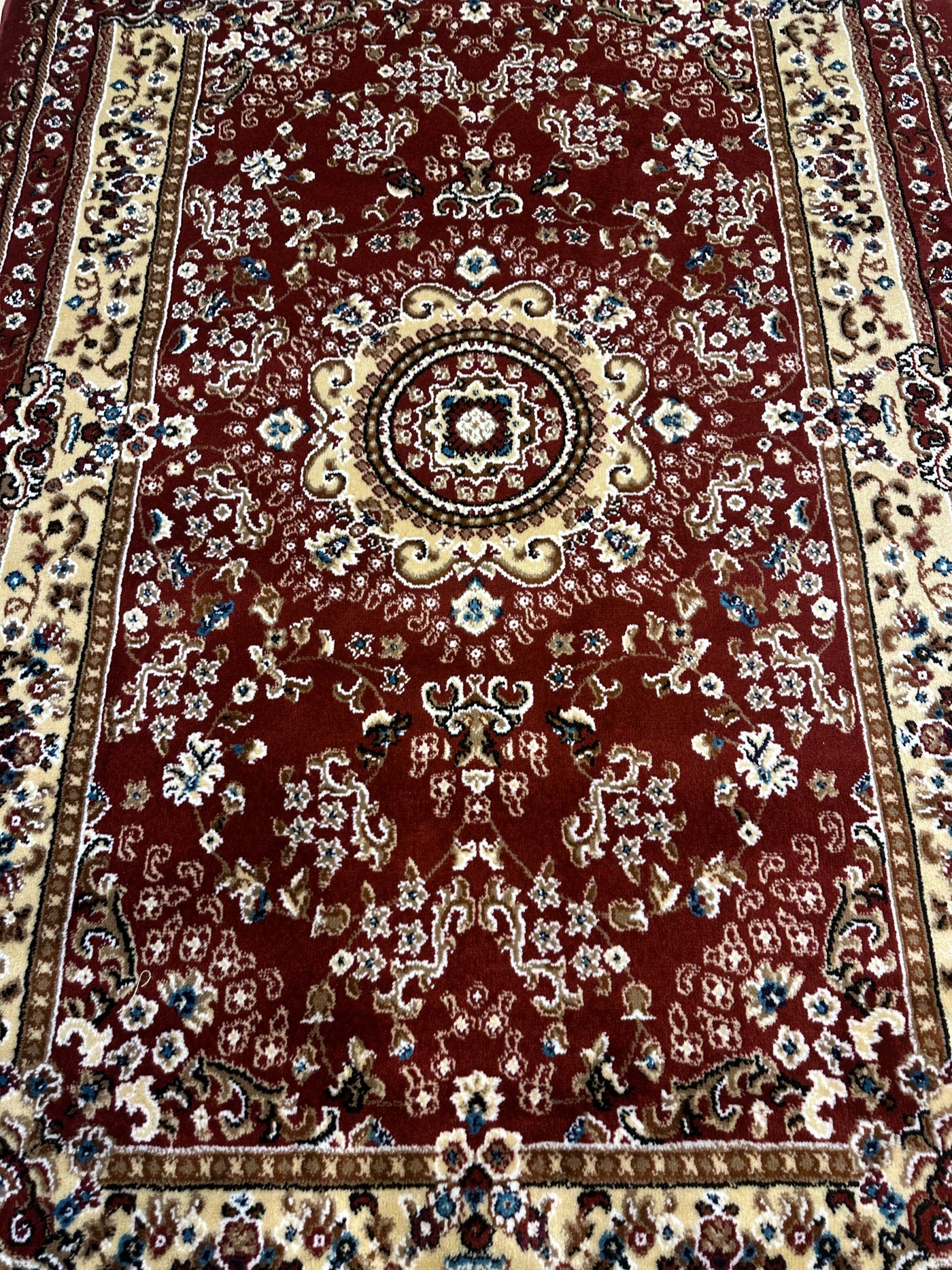 TRADITIONAL-POLYPROPYLENE YARN RUG