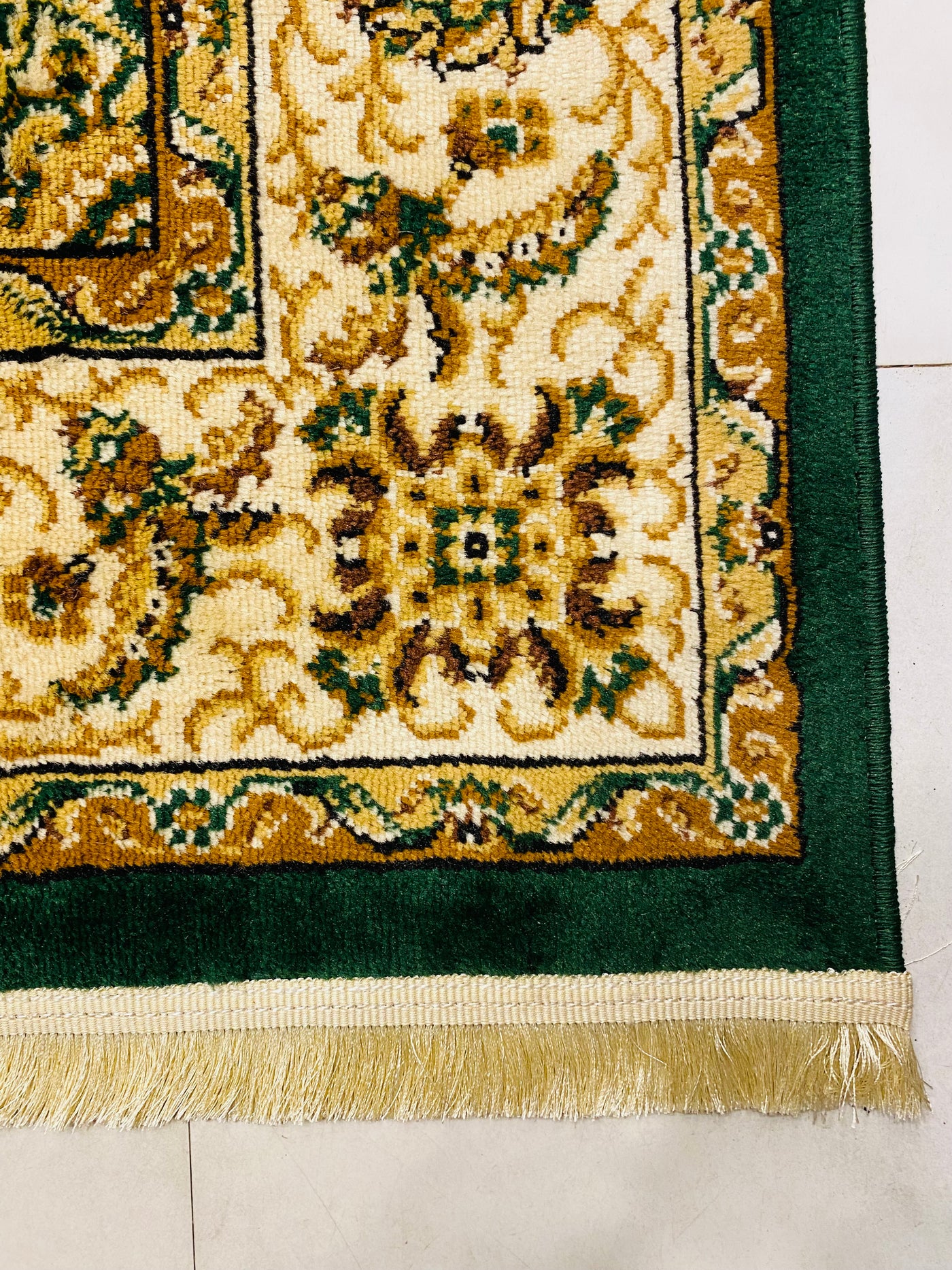 POLYPROPYLENE PERSIAN RUG