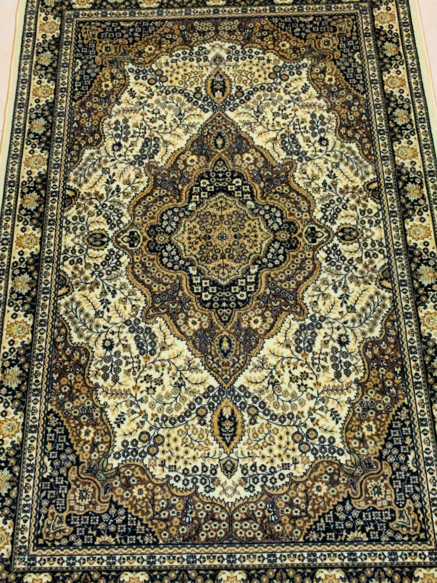 NON-WOVEN PRINTED RUG