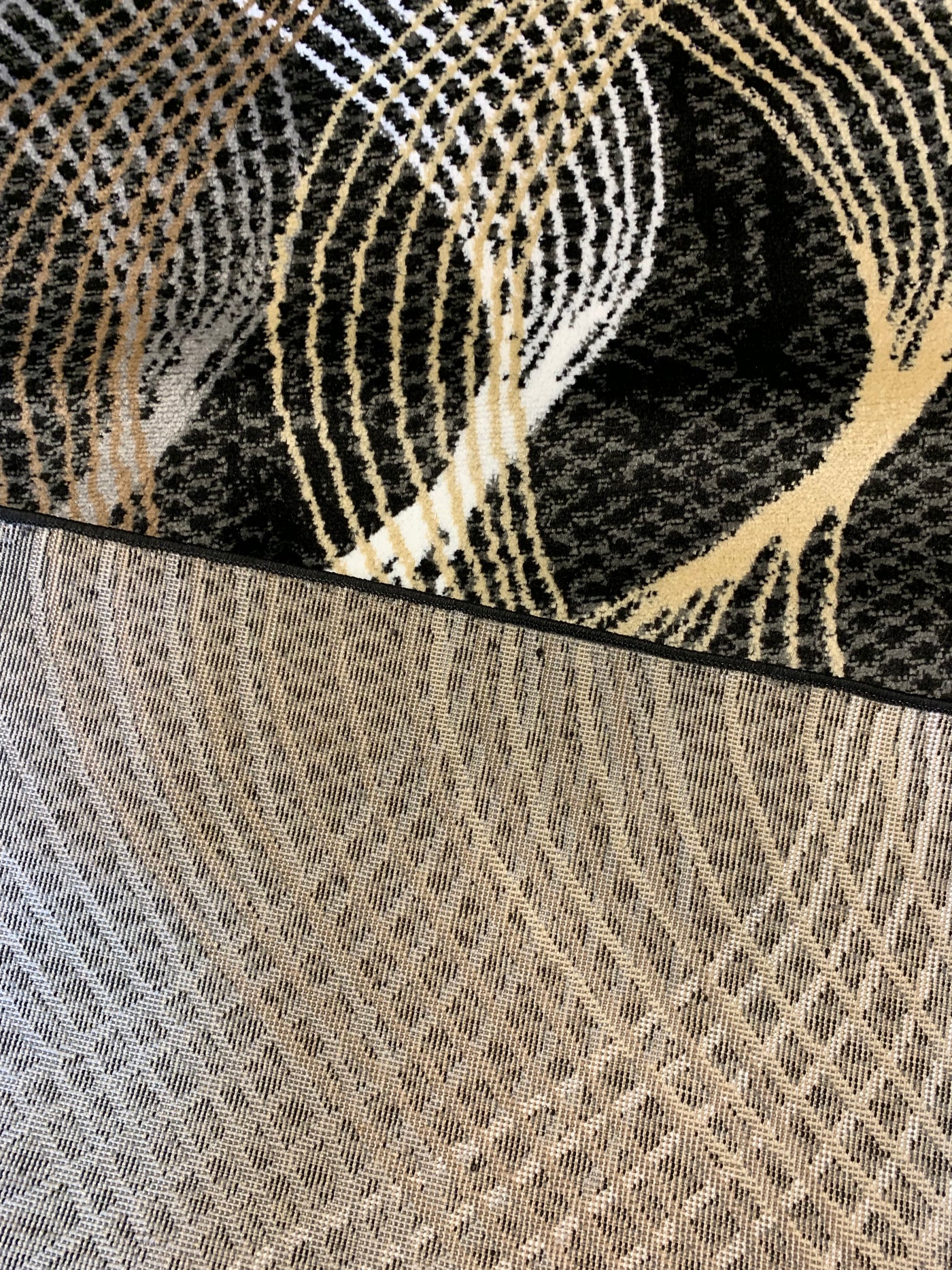 MODERN POLYPROPYLENE YARN RUG (Article#142)