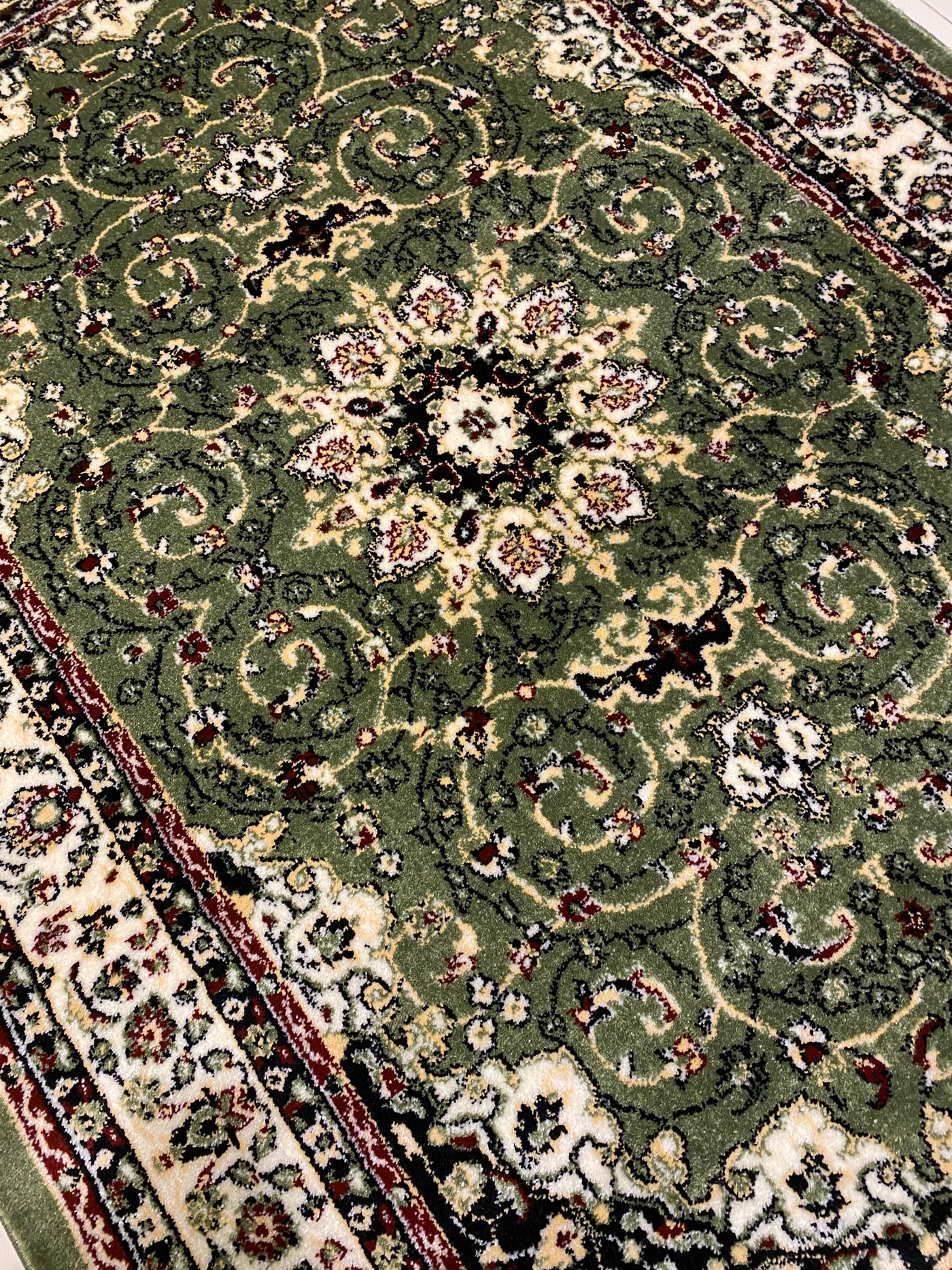 PERSIAN POLYPROPYLENE YARN RUG
