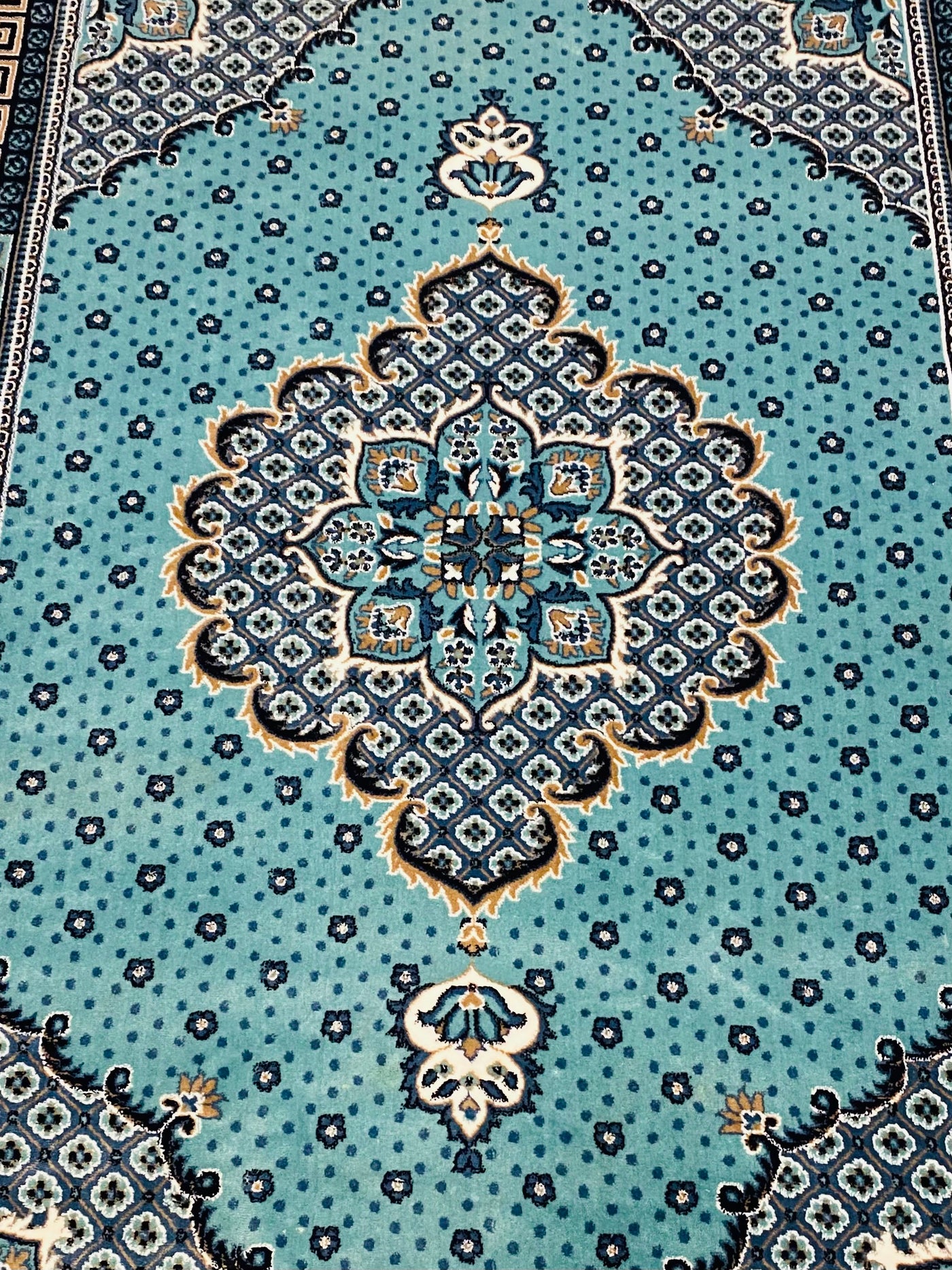 POLYPROPYLENE PERSIAN PURE TURKISH YARN RUG