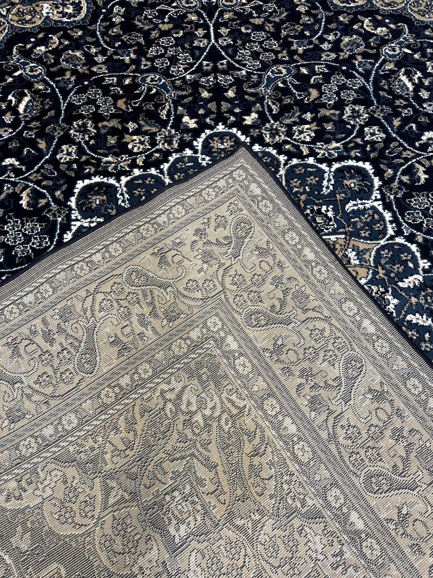 TRADITIONAL-POLYPROPYLENE YARN RUG