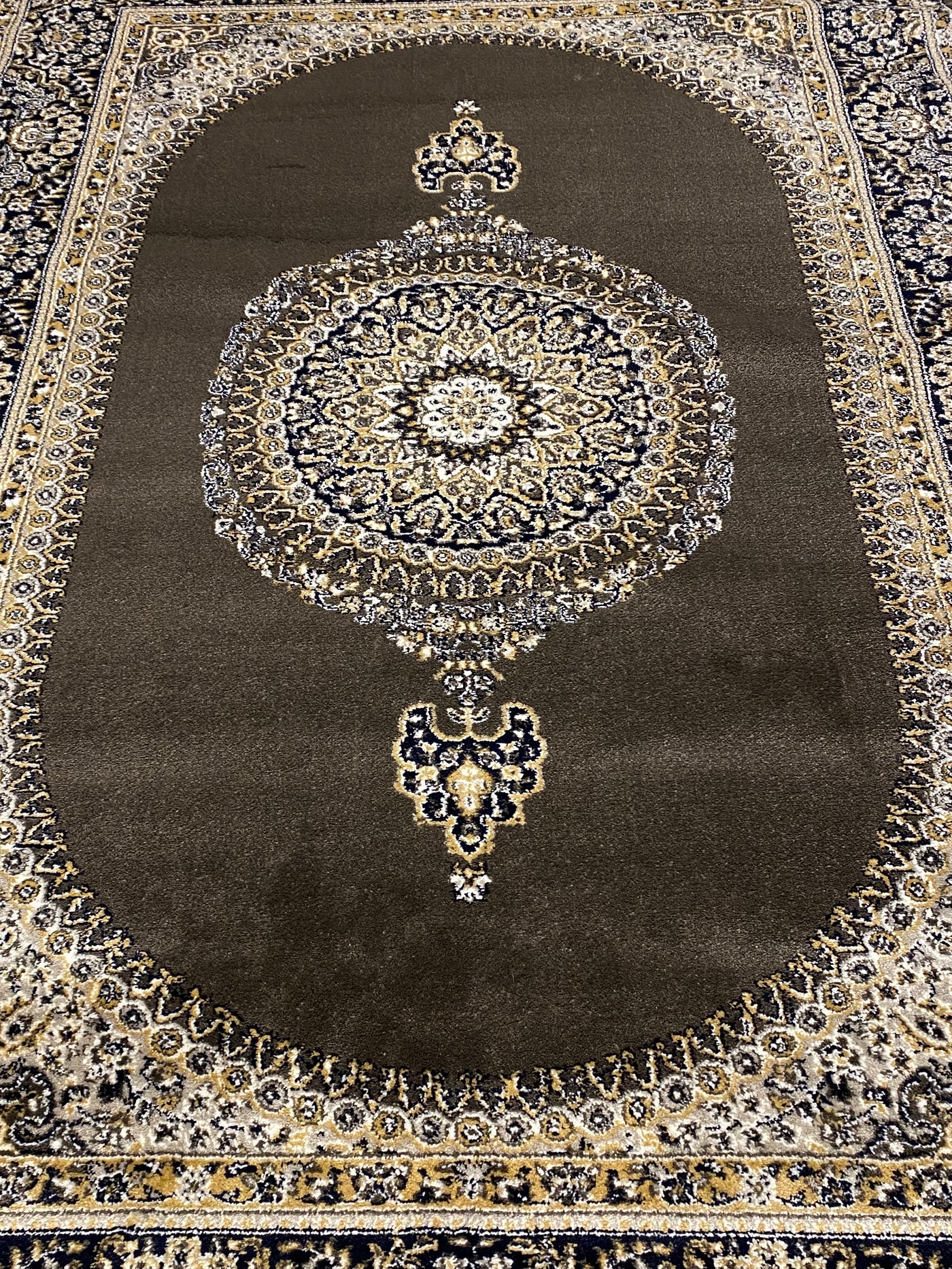 PERSIAN POLYPROPYLENE RUG