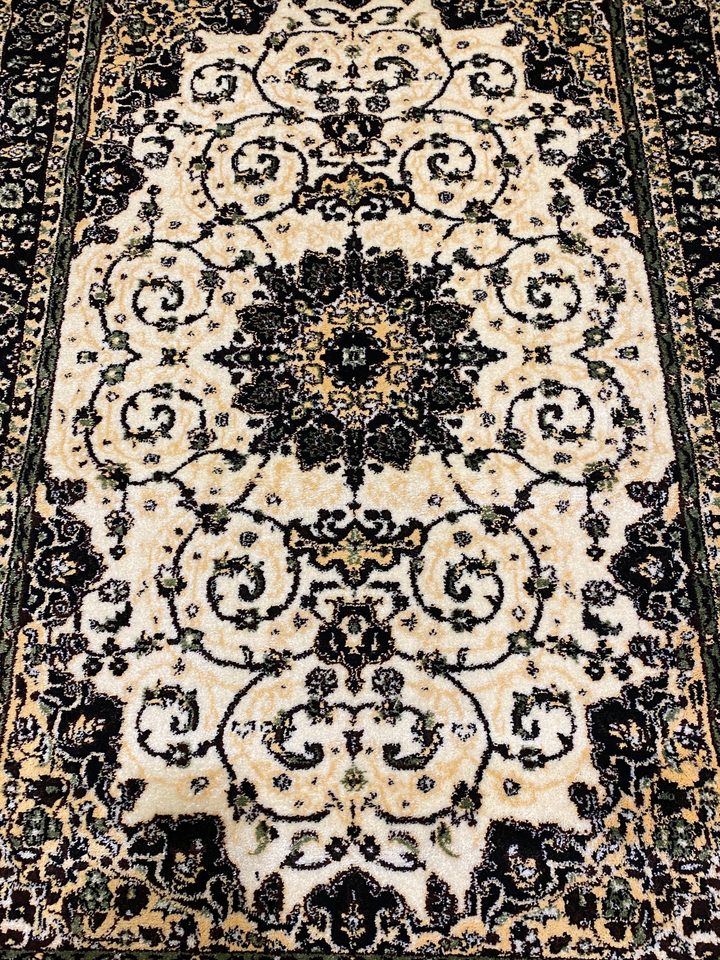 PERSIAN POLYPROPYLENE YARN RUG