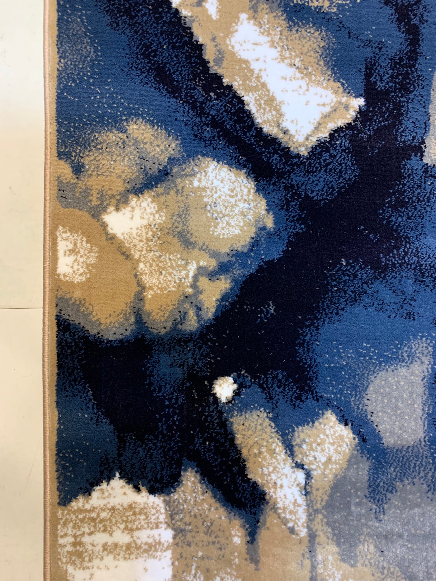 MODERN POLYPROPYLENE YARN RUG (Article-65)
