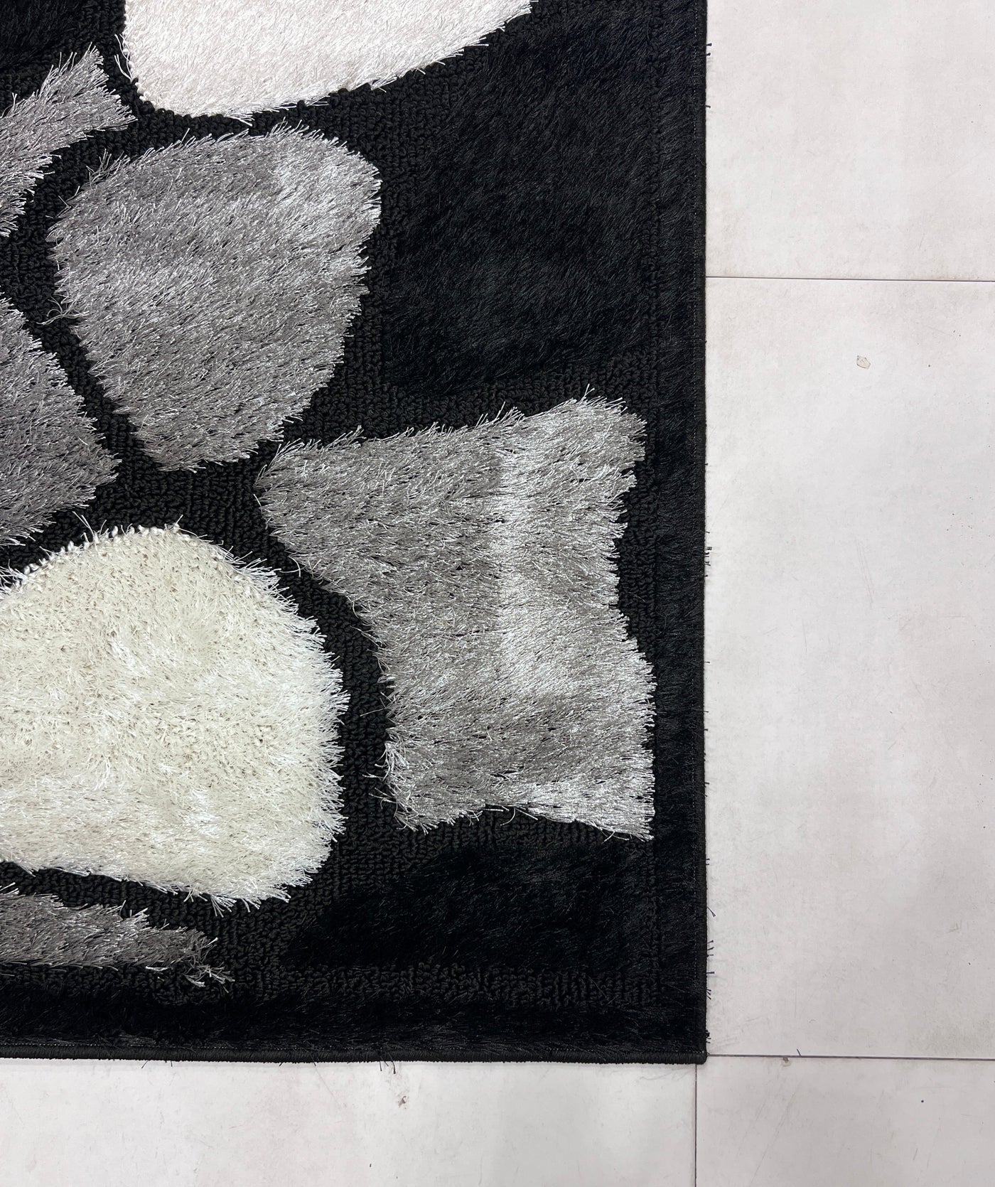 IMPORTED TURKISH-EMBOSSED SHAGGY RUG