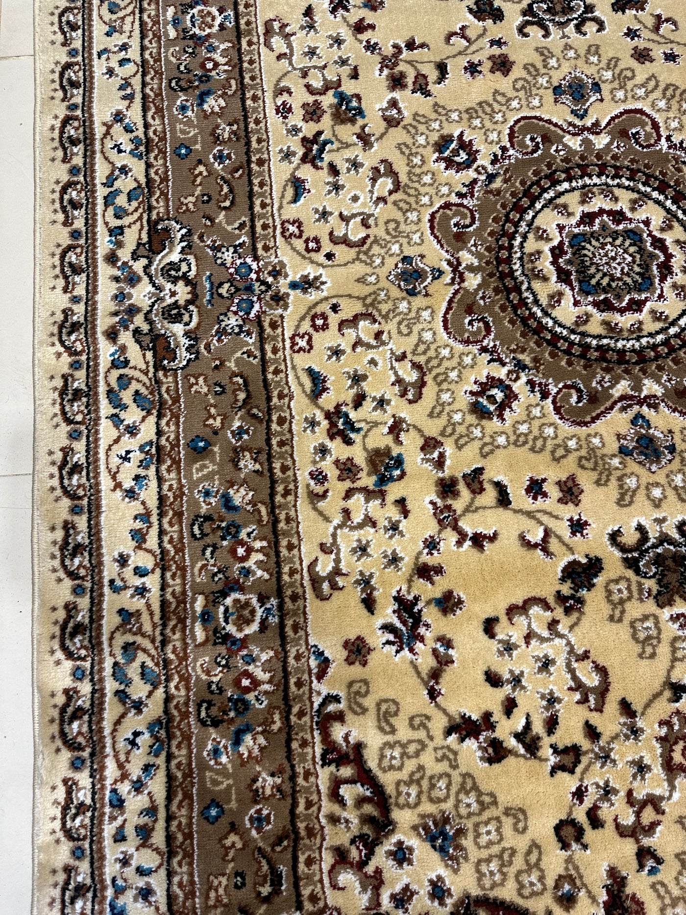 TRADITIONAL-POLYPROPYLENE YARN RUG