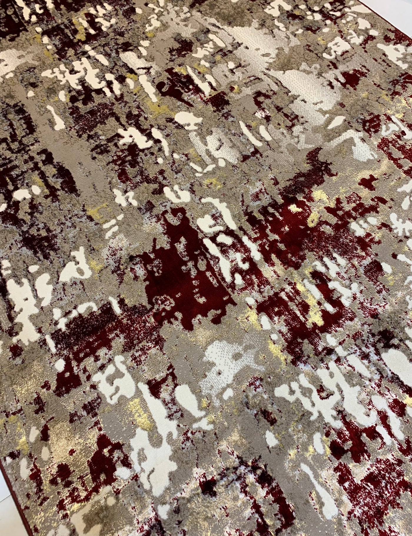 MODERN SHINING-POLYPROPYLENE YARN RUG