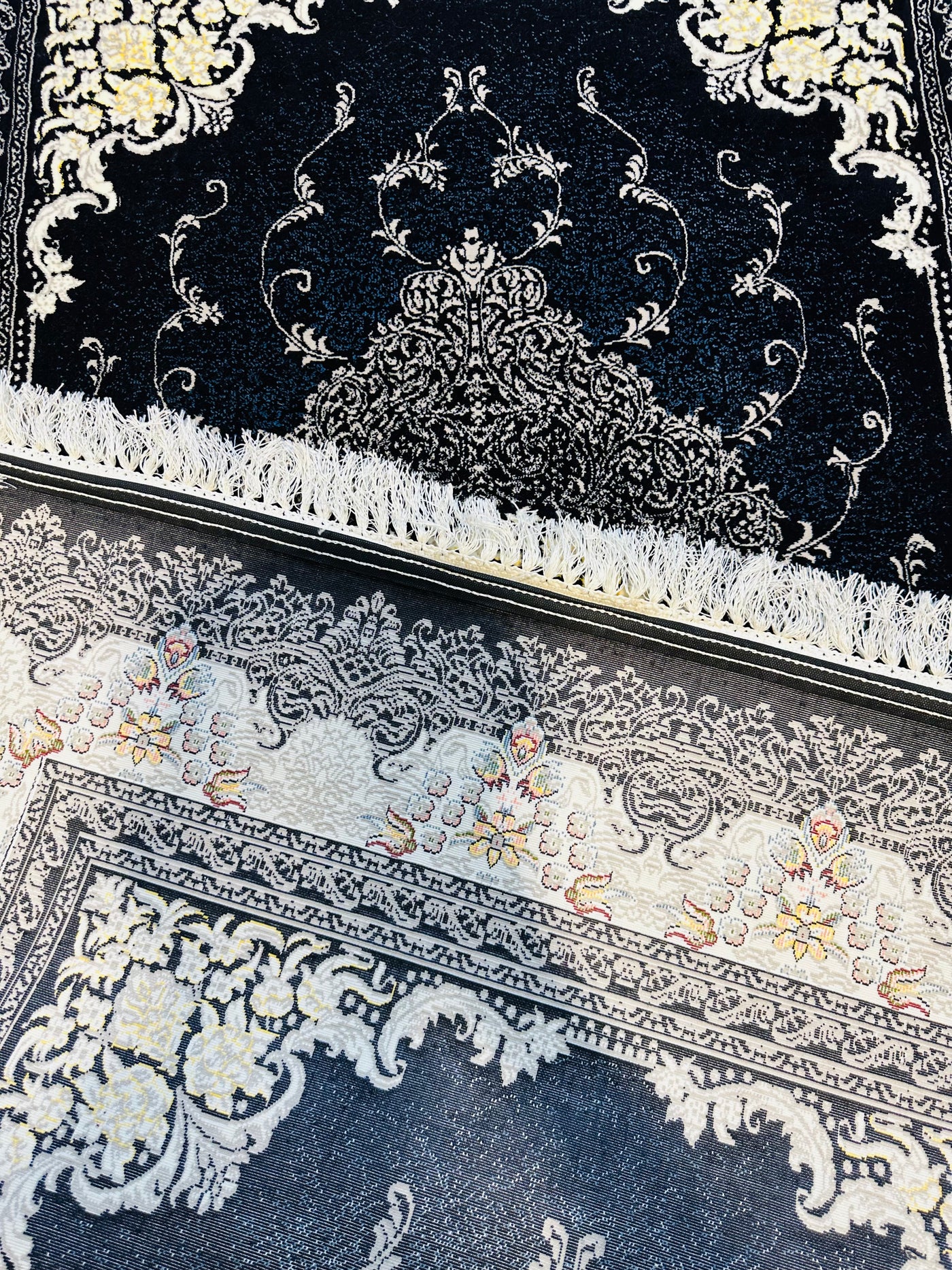 FINE PERSIAN IRANI RUG 1000 Reeds