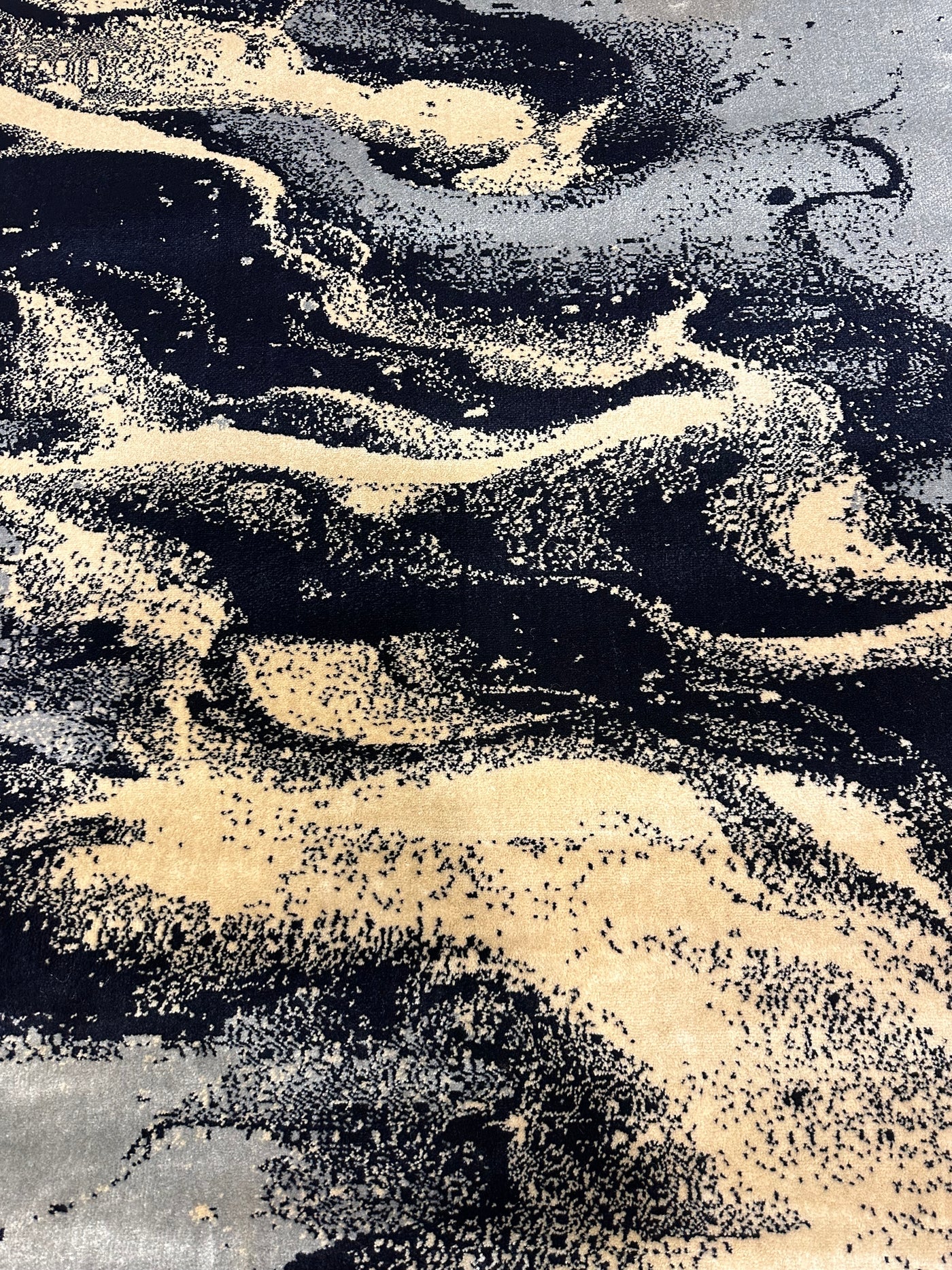 MODERN-POLYPROPYLENE YARN RUG