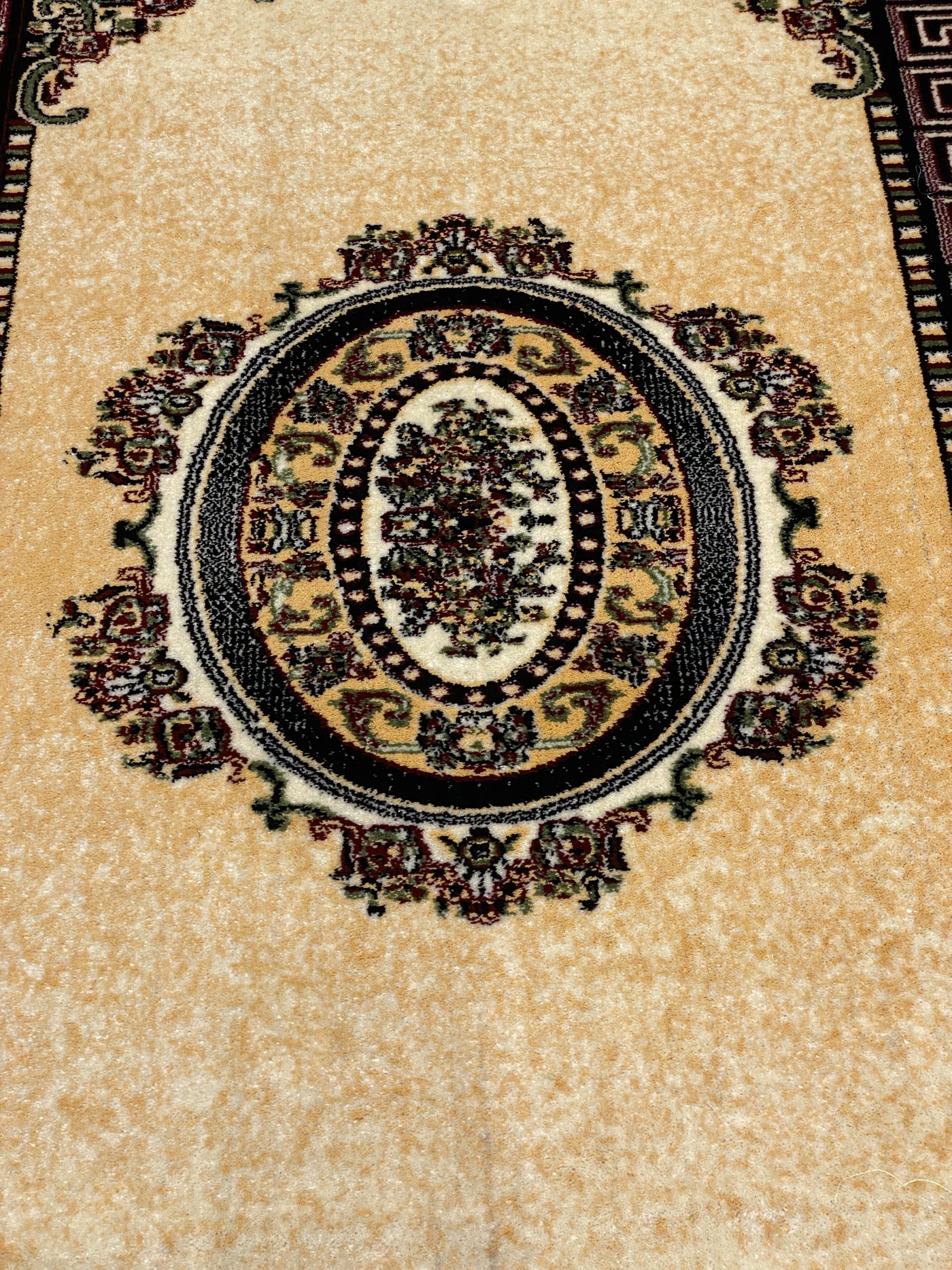 MODERN POLYPROPYLENE YARN RUG