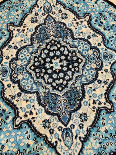 TRADITIONAL PRINT ROUND RUG