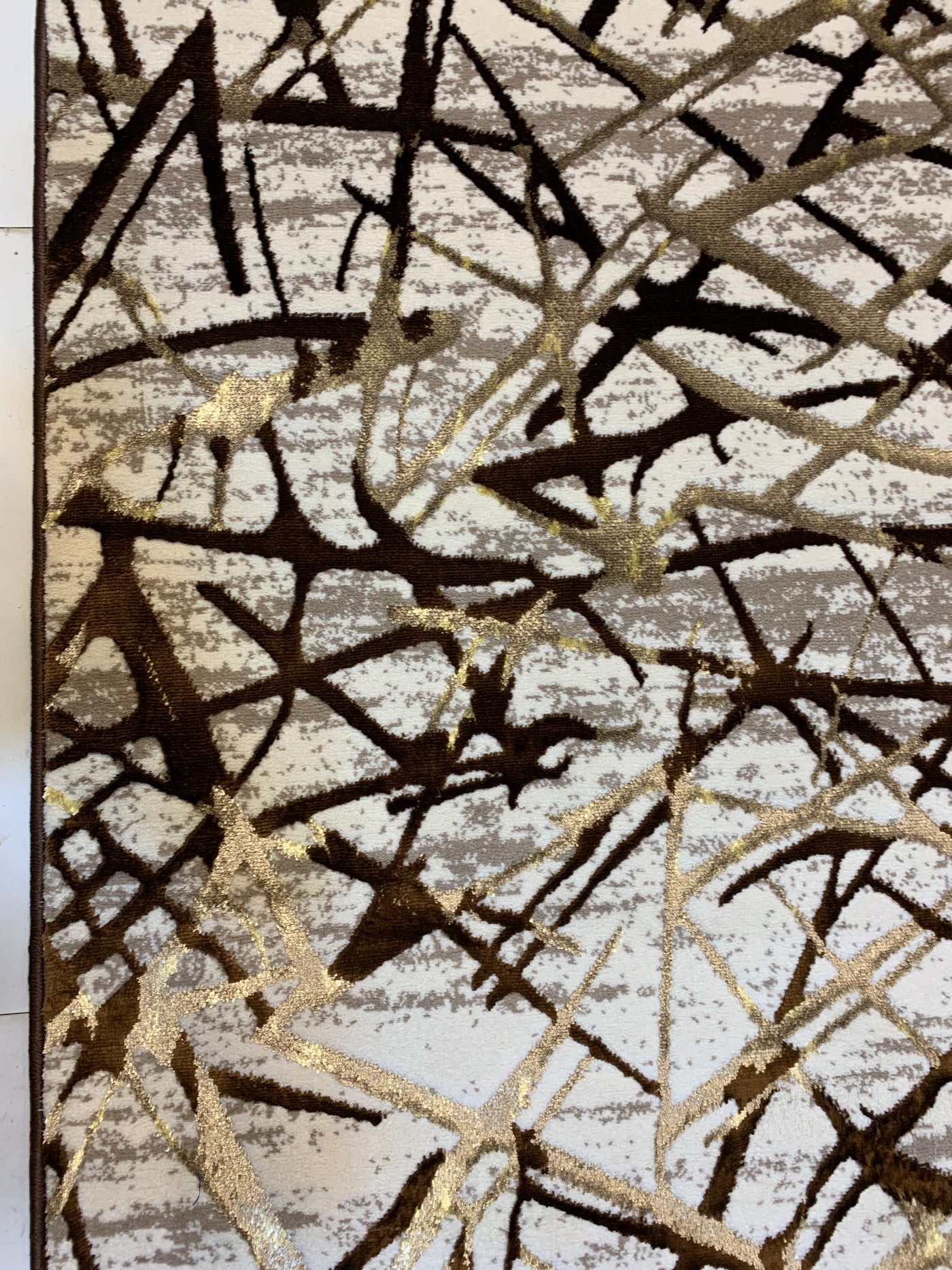 MODERN SHINING-POLYPROPYLENE YARN RUG (BROWN)