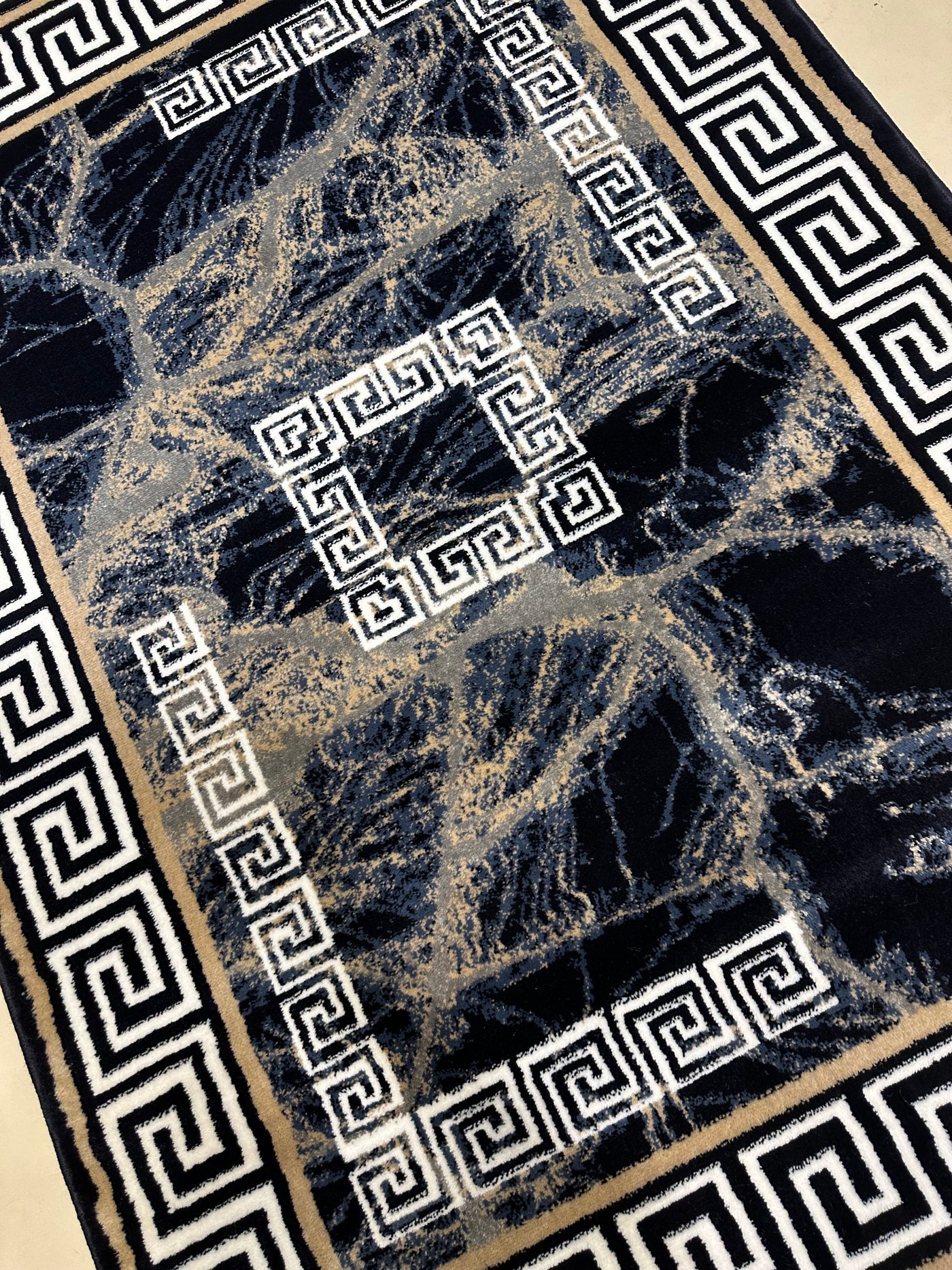 MODERN-POLYPROPYLENE YARN RUG