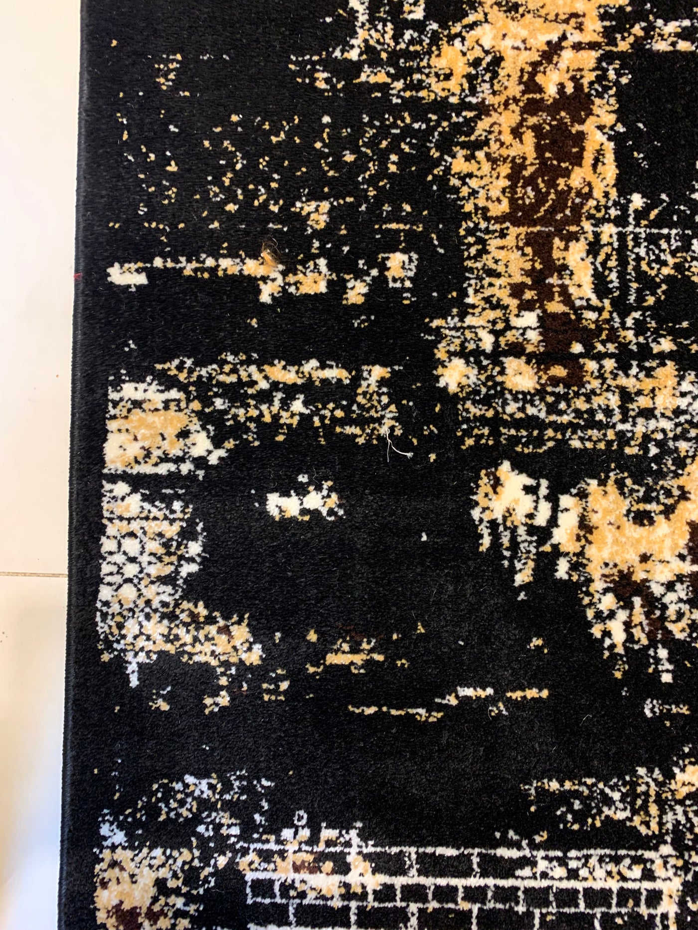 MODERN -POLYPROPYLENE YARN RUG