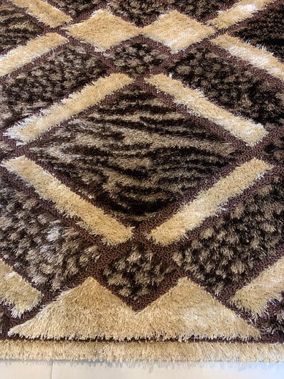 IMPORTED TURKISH-EMBOSSED SHAGGY RUG