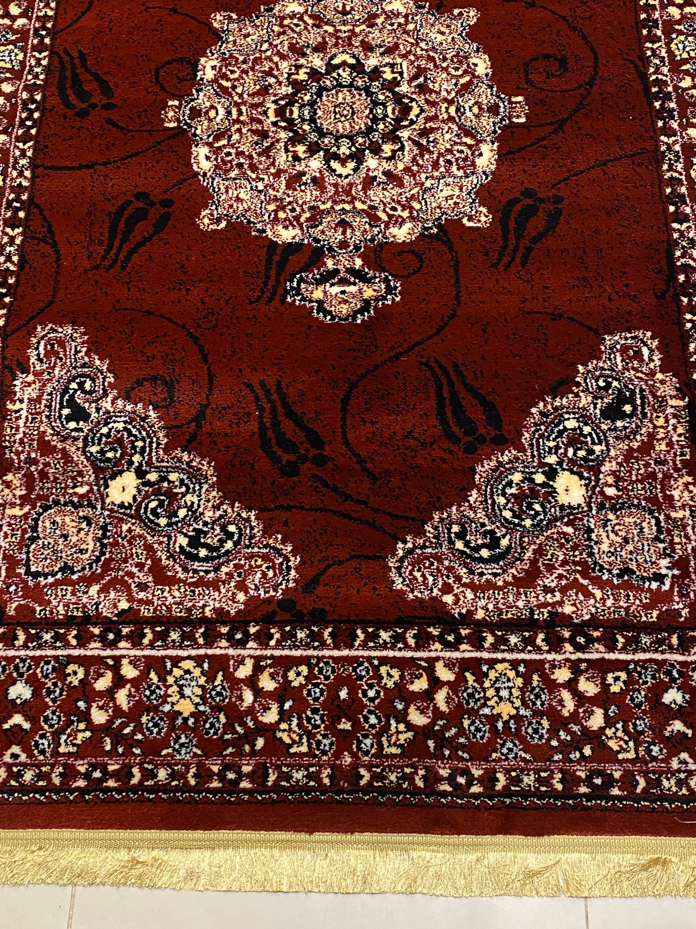 PERSIAN POLYPROPYLENE YARN RUG