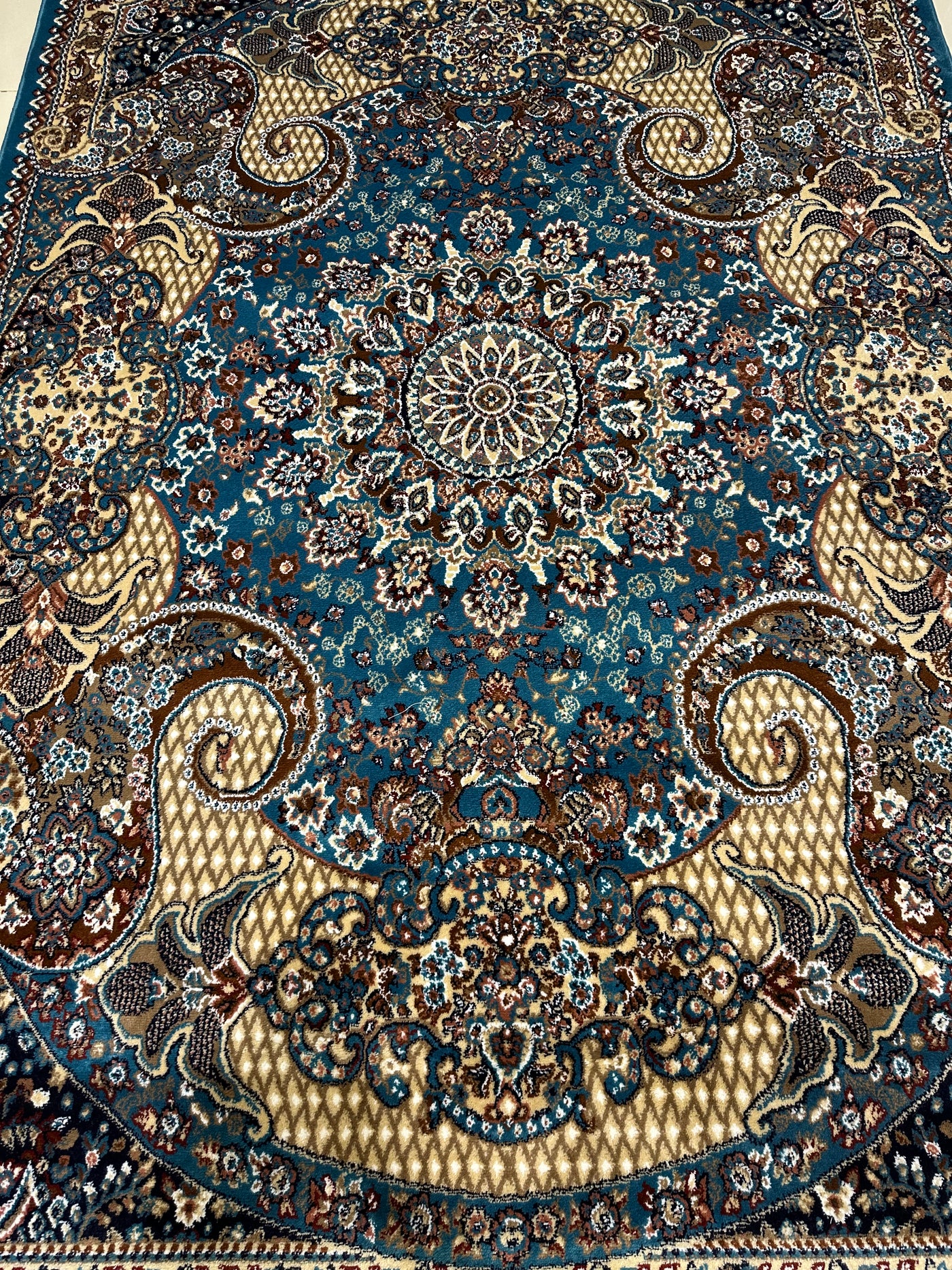 TRADITIONAL-POLYPROPYLENE YARN RUG