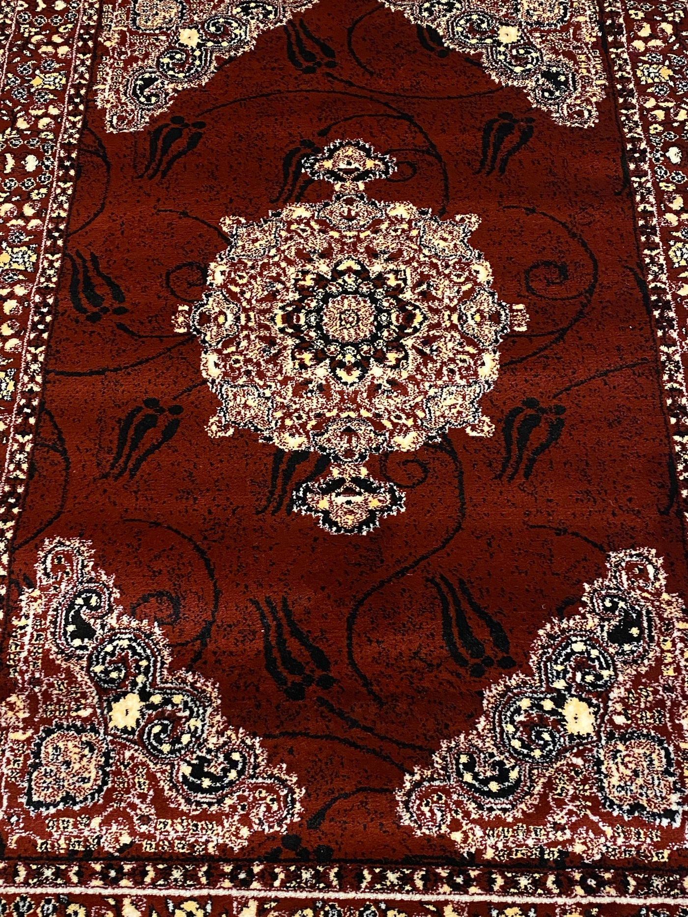 PERSIAN POLYPROPYLENE YARN RUG