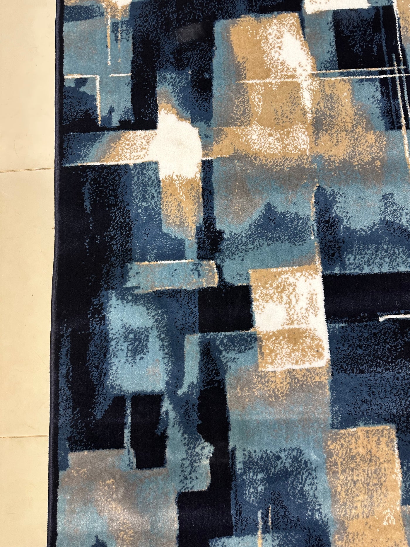 MODERN-POLYPROPYLENE YARN RUG