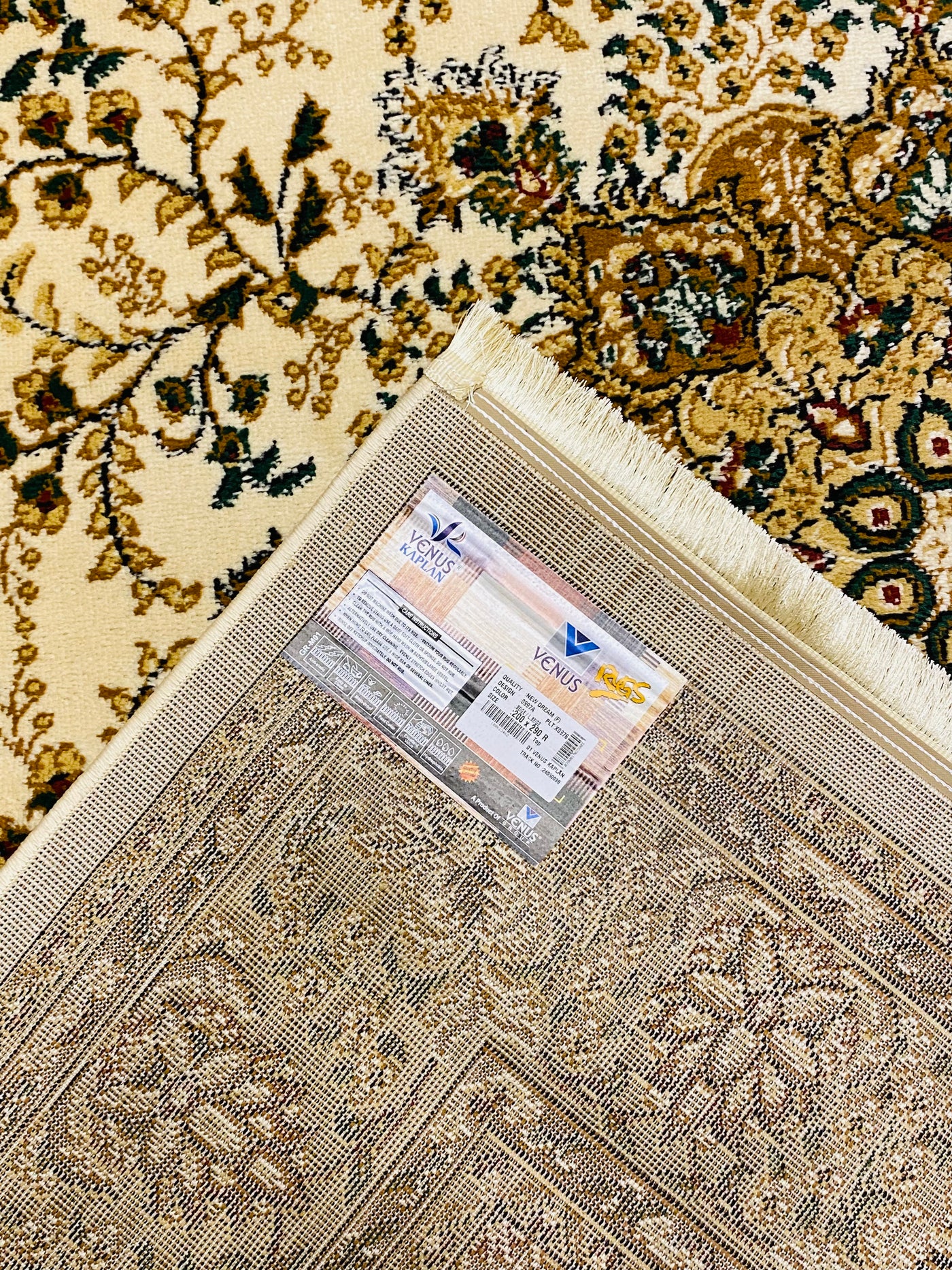 POLYPROPYLENE PERSIAN RUG