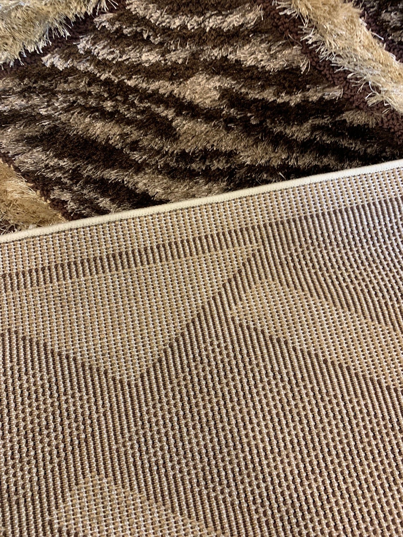 IMPORTED TURKISH-EMBOSSED SHAGGY RUG