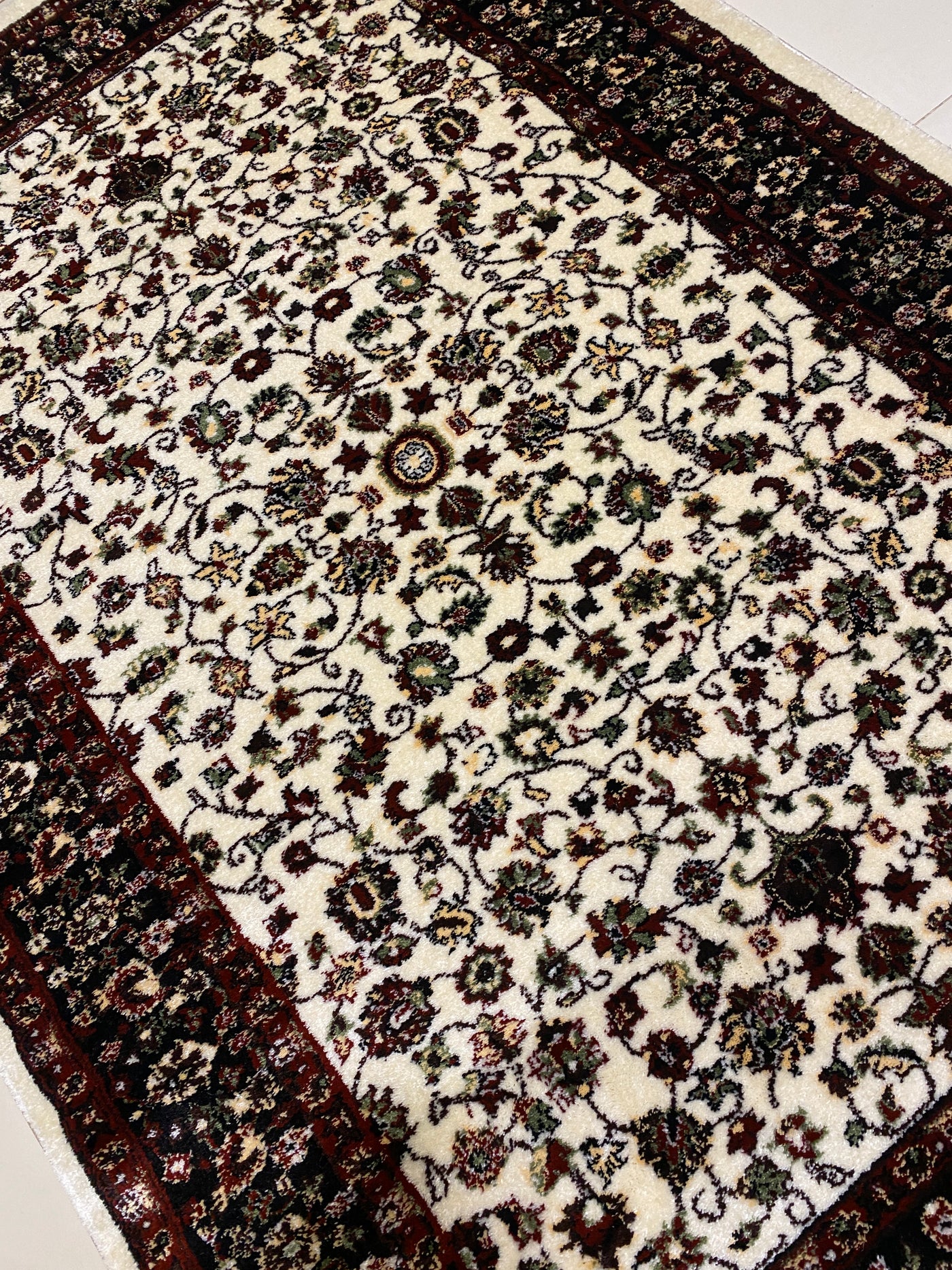 PERSIAN POLYPROPYLENE YARN RUG