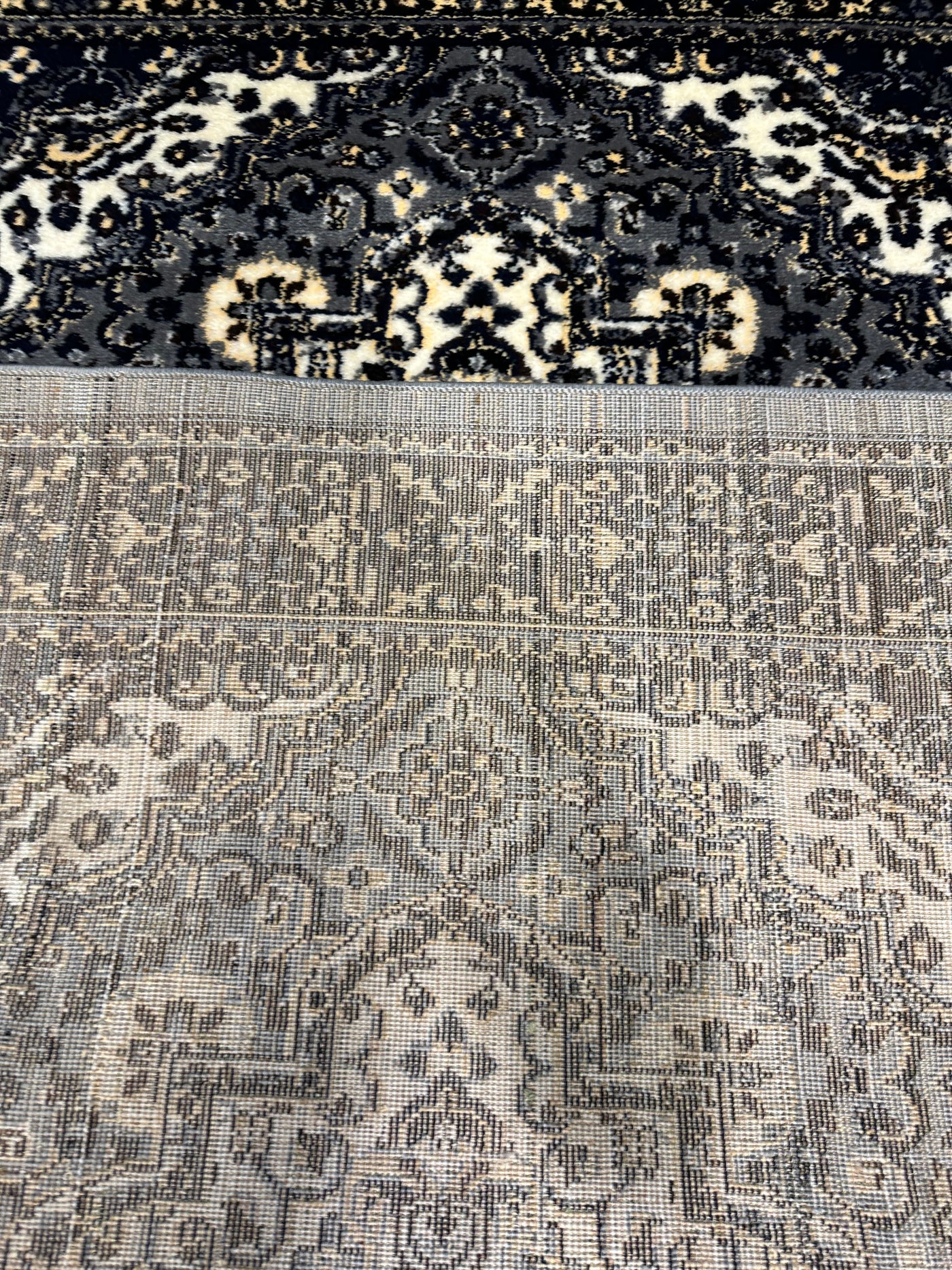 TRADITIONAL-POLYPROPYLENE YARN RUG